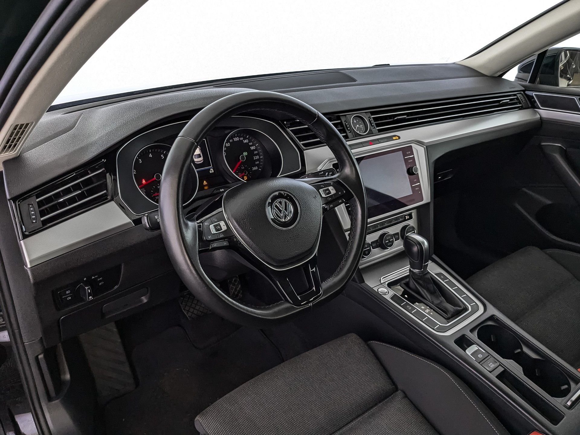 Volkswagen Passat Черный, 2018, 68 215 км