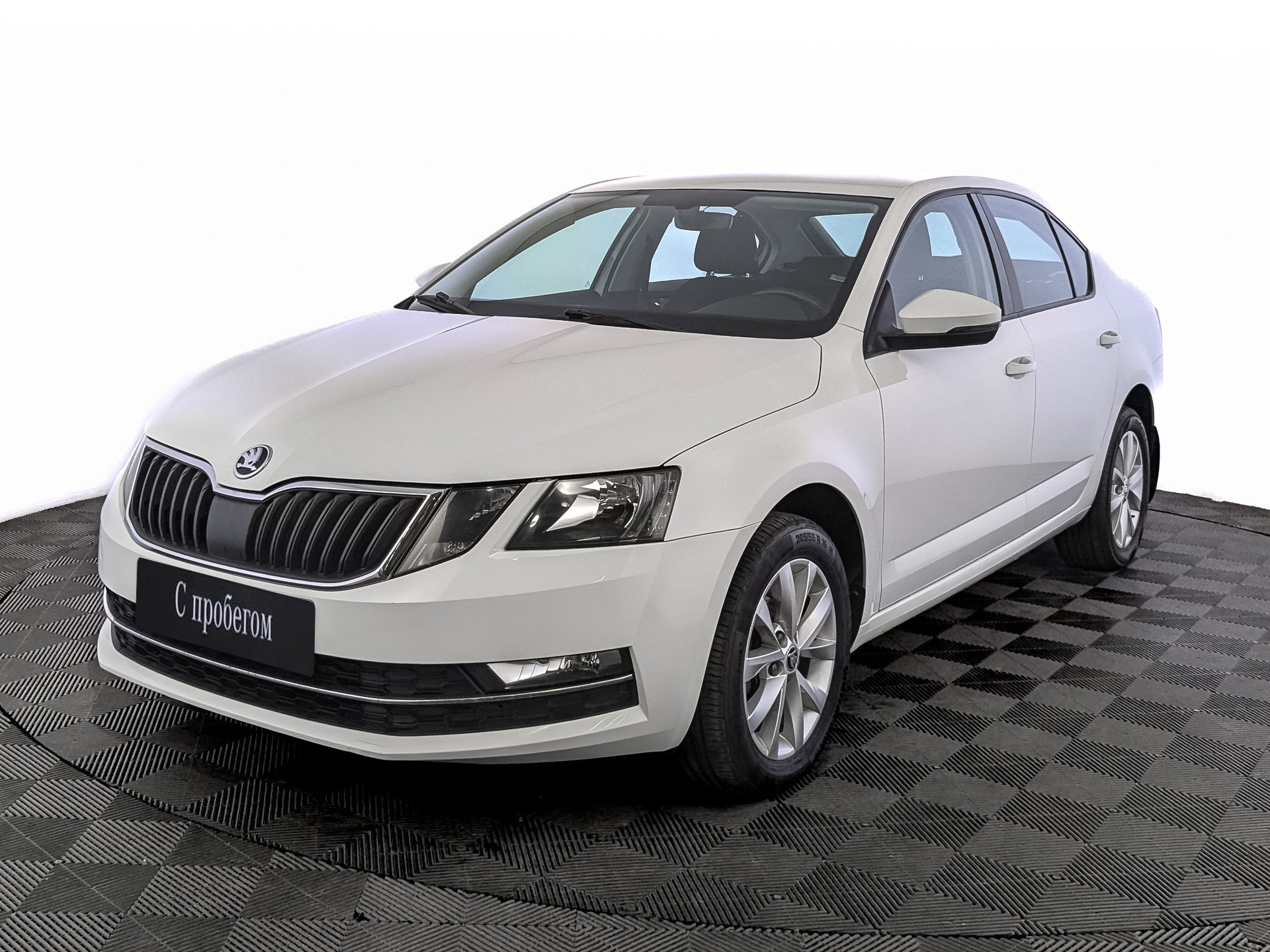 Skoda Octavia Белый, 2017, 78 540 км