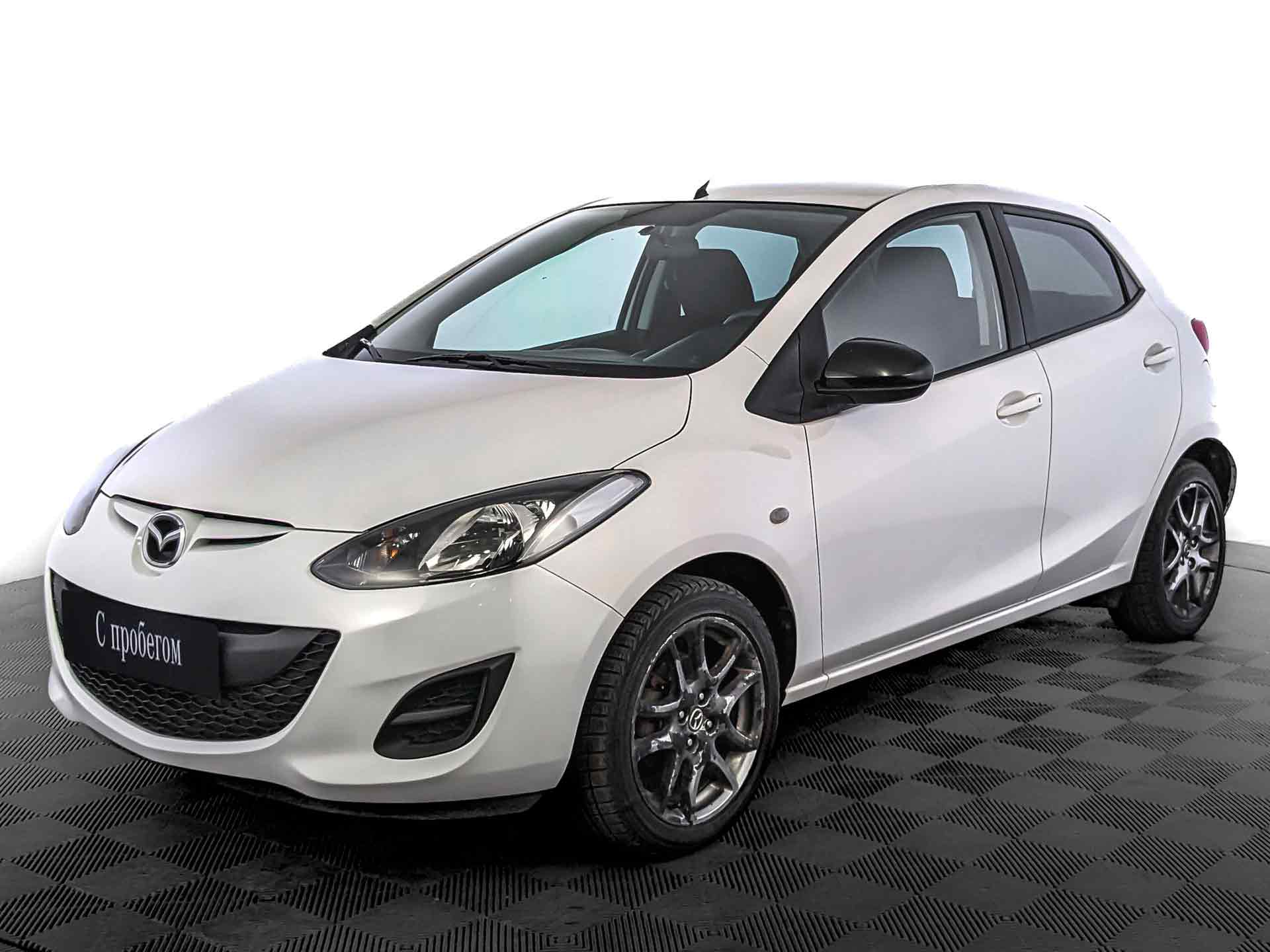 Mazda 2 белый, 2013, 65 838 км