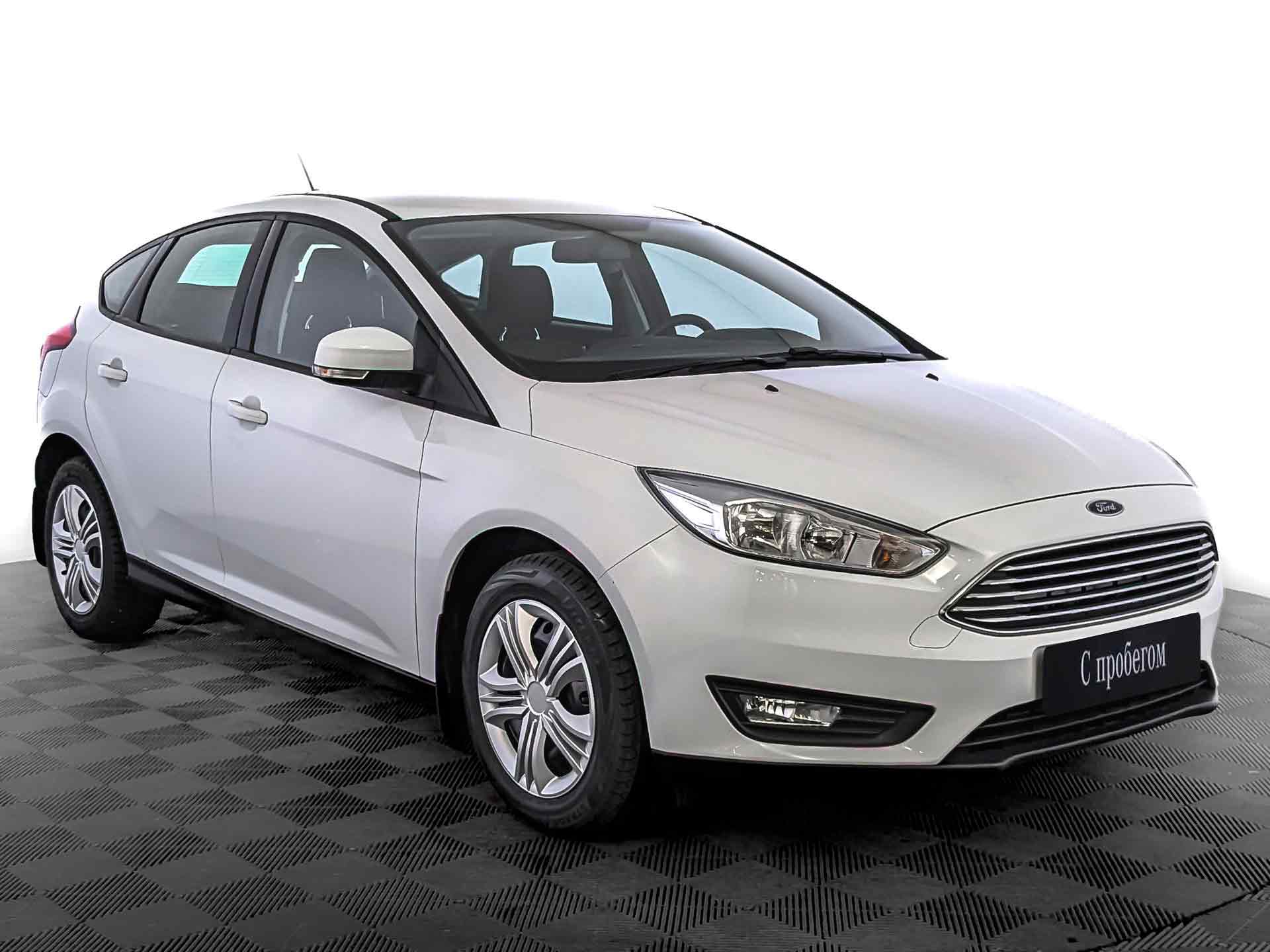 Ford Focus белый, 2018, 30 638 км