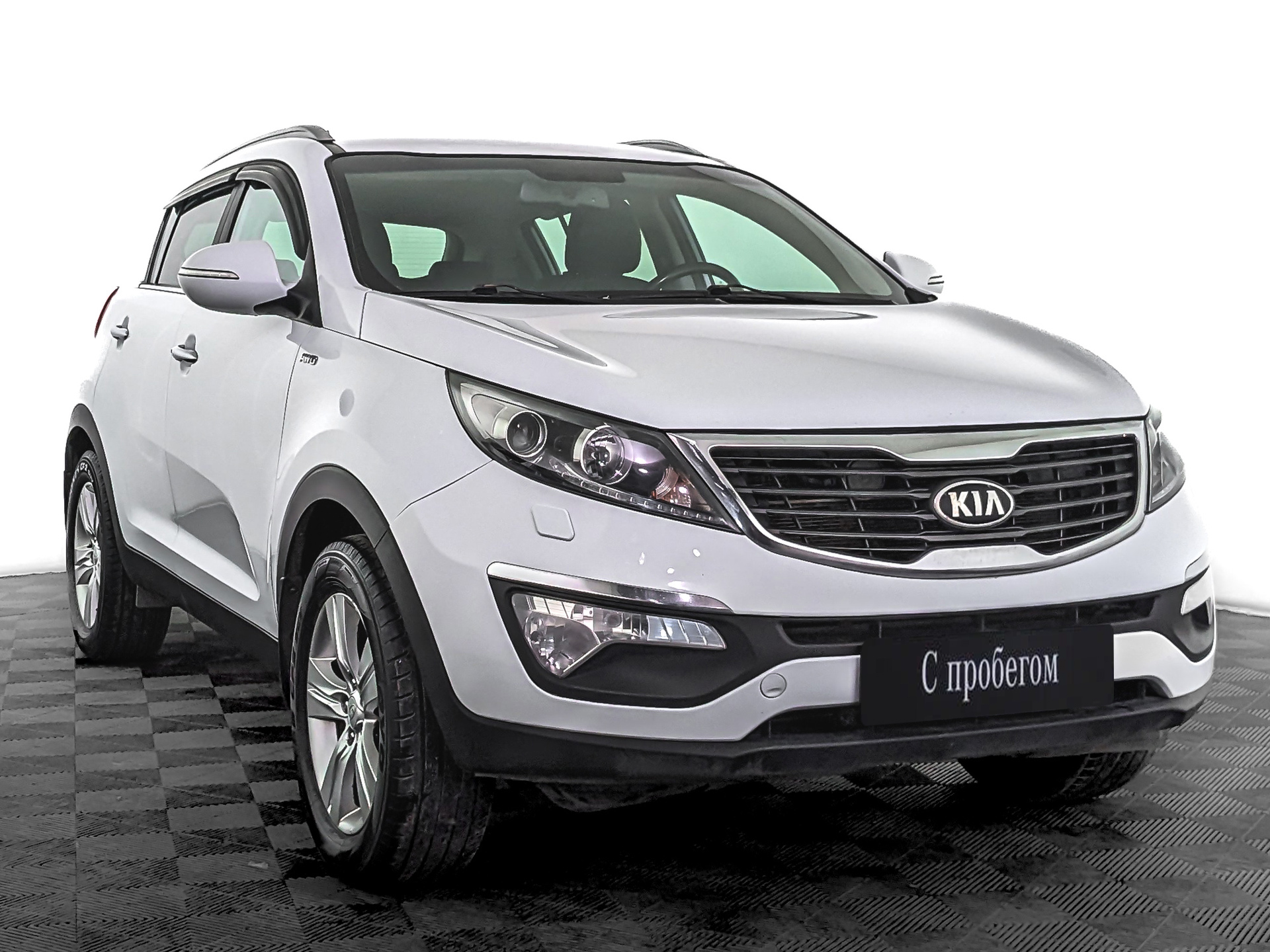 Kia Sportage Белый, 2013, 226 406 км