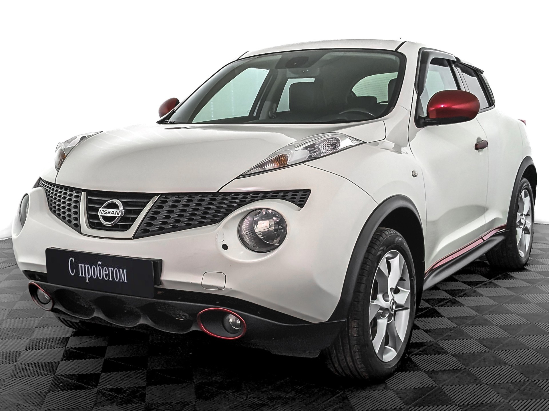 Nissan Juke белый, 2013, 131 257 км