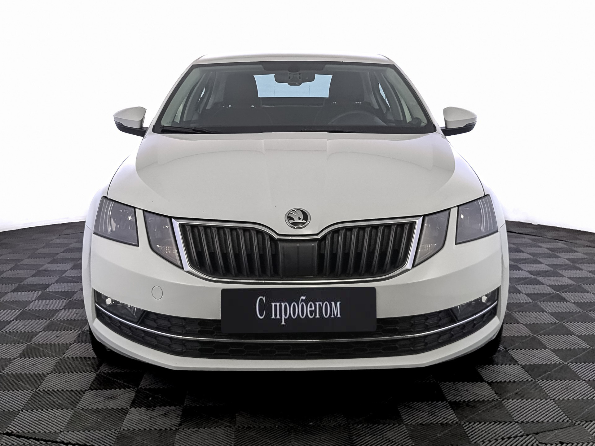 Skoda Octavia Белый, 2017, 163 443 км