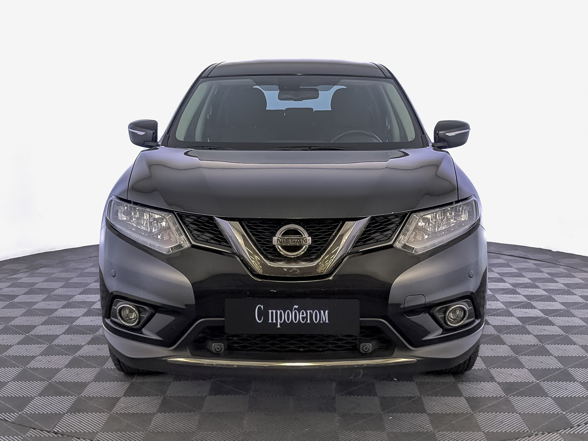 Nissan X-Trail черный, 2017, 98 306 км