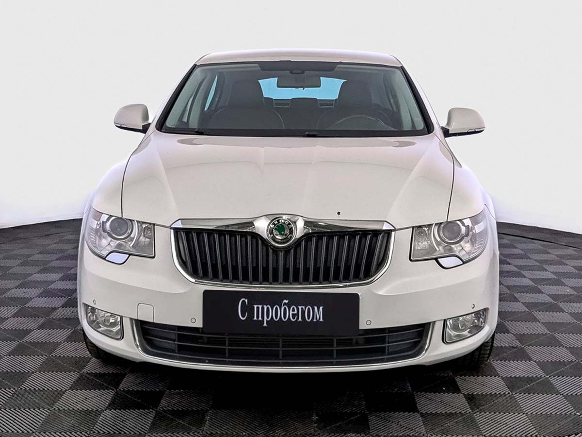 Skoda Superb Белый, 2013, 183 337 км