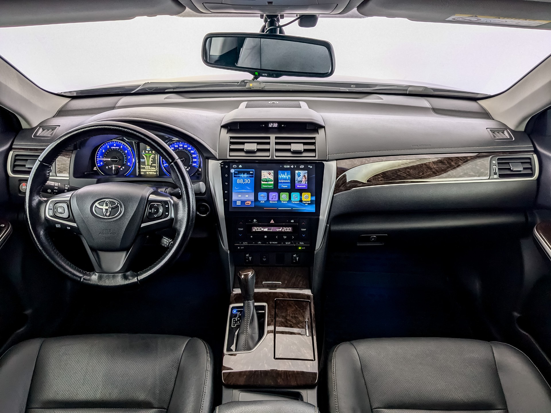 Toyota Camry Черный, 2016, 67 302 км