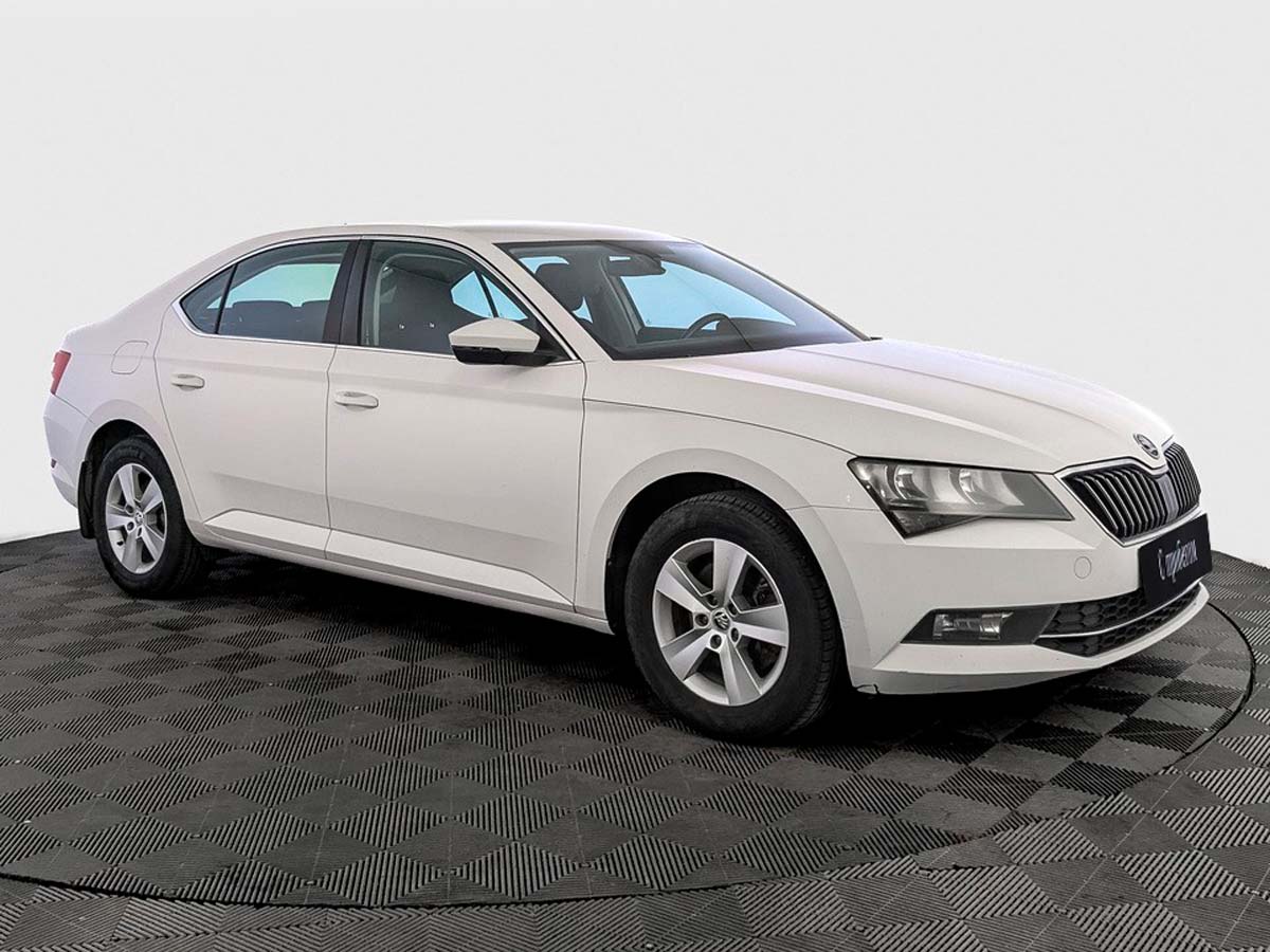 Skoda Superb Белый, 2017, 176 655 км