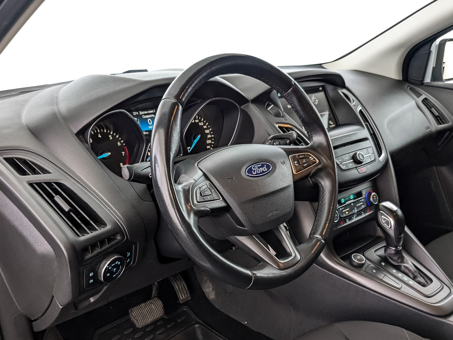 Ford Focus Серебристый, 2019, 71 539 км