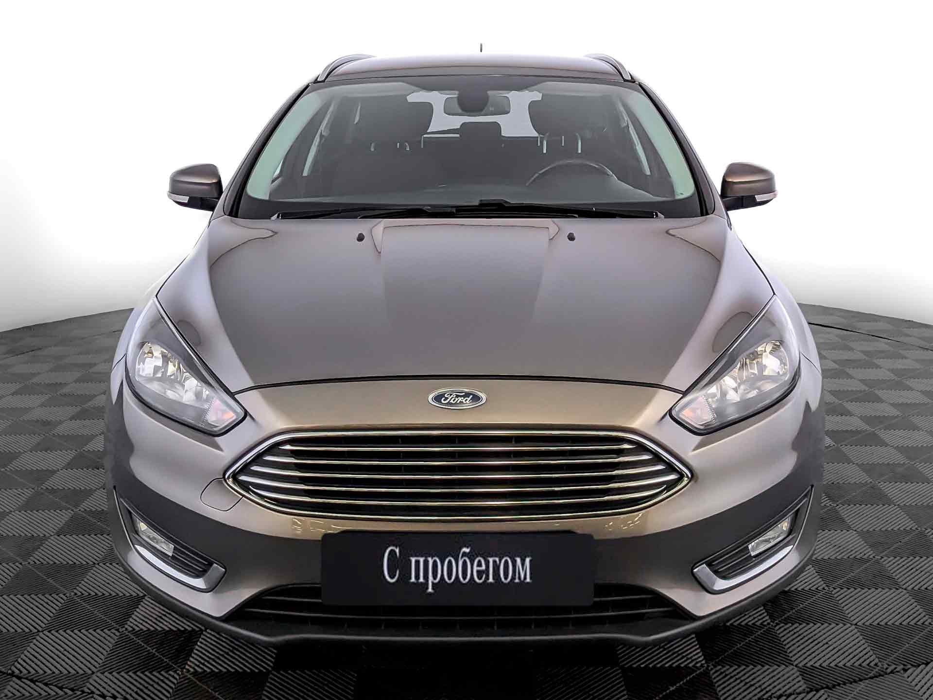 Ford Focus коричневый, 2015, 69 582 км