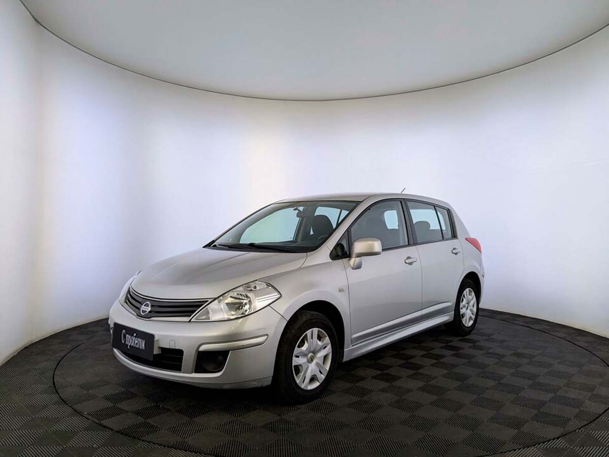 Nissan Tiida Серебряный, 2012, 165 747 км