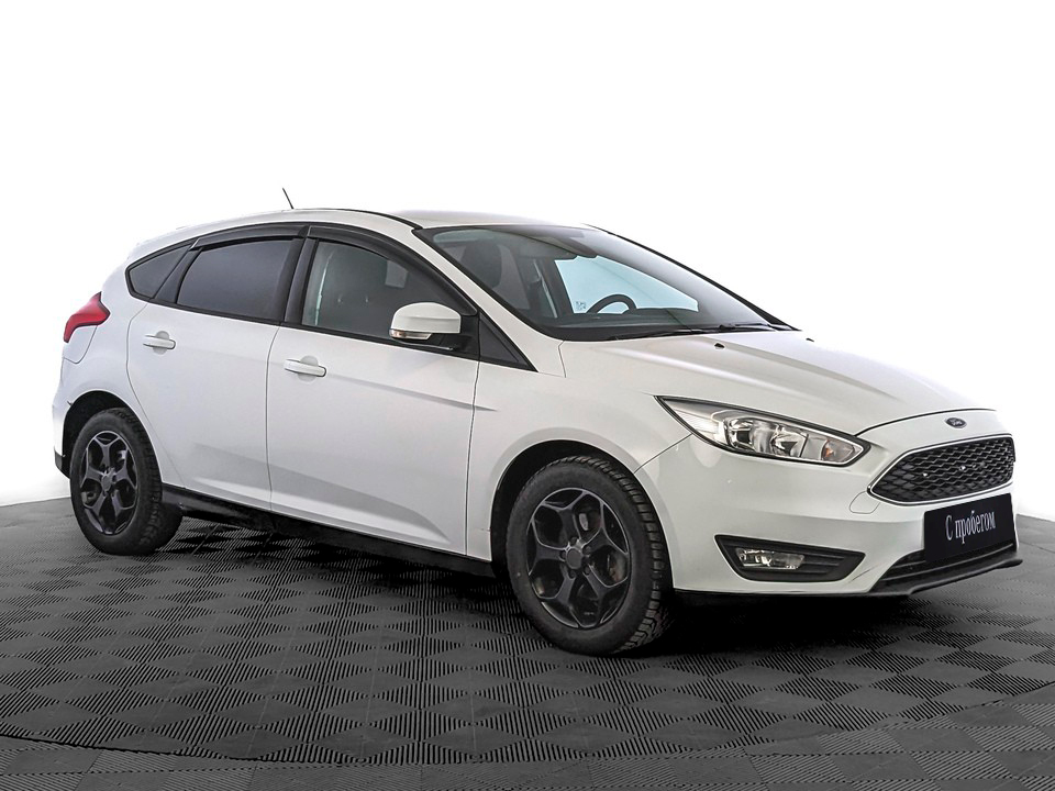 Ford Focus белый, 2015, 93 024 км