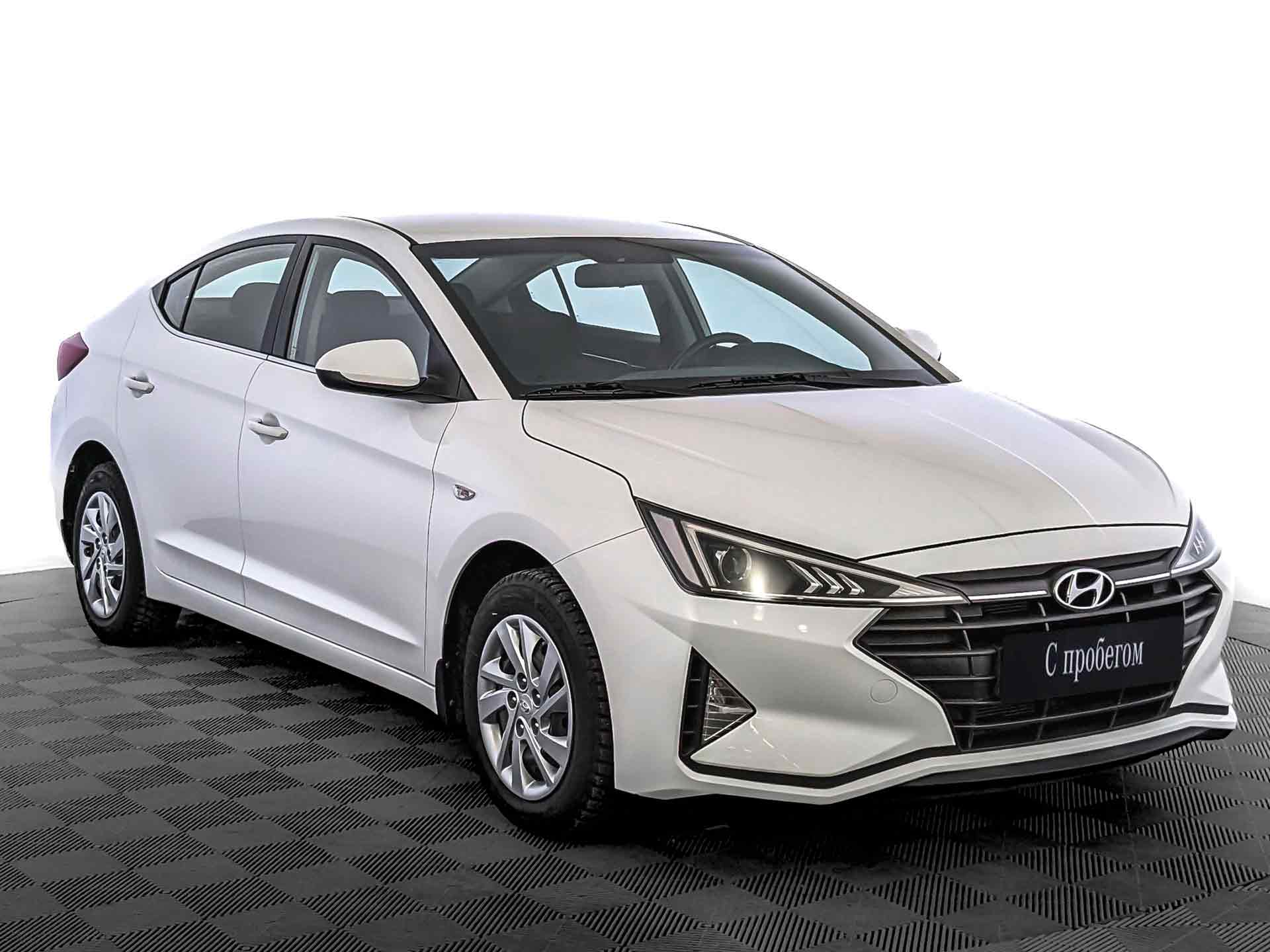 Hyundai Elantra Белый, 2020, 47 943 км