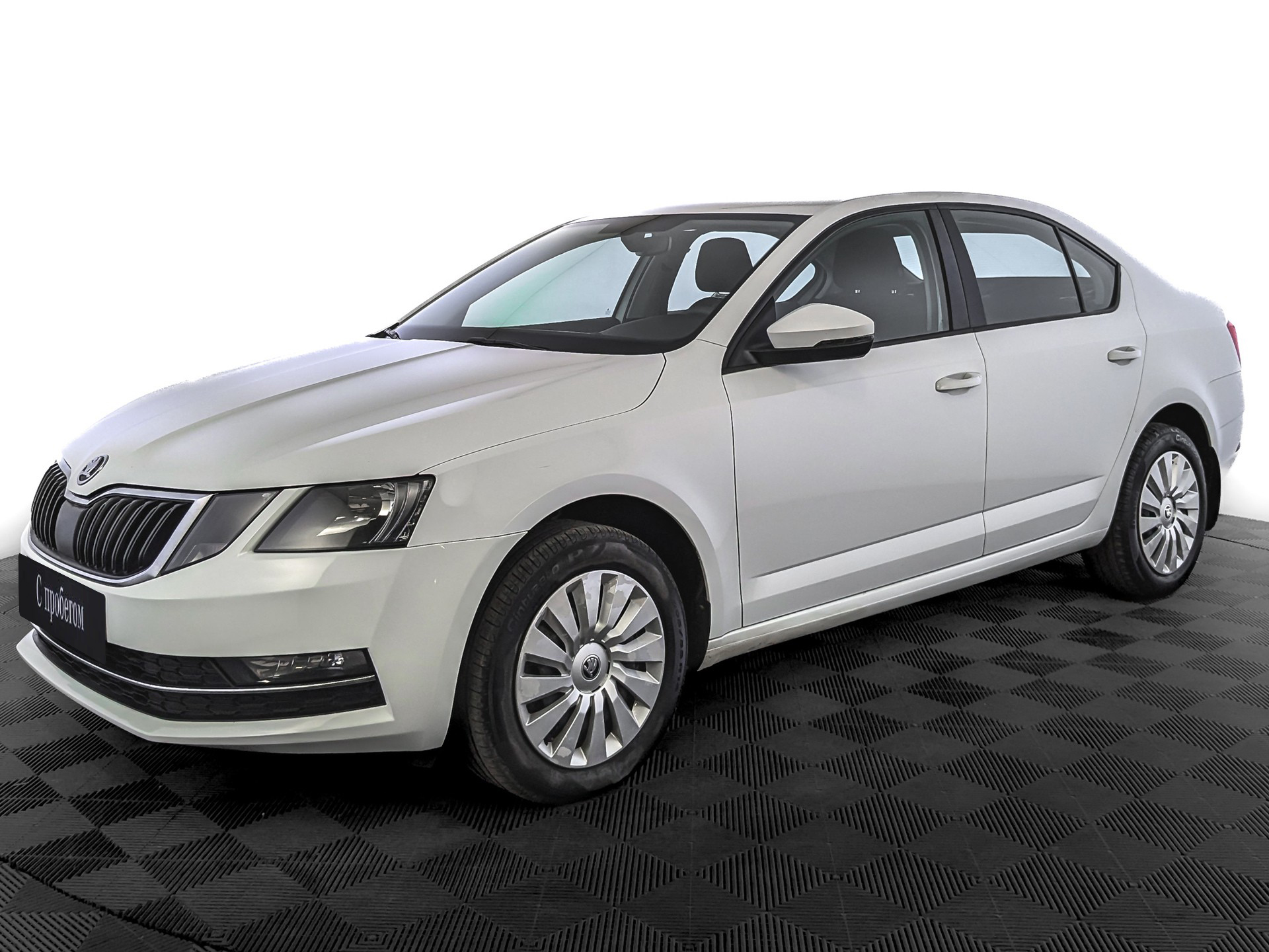 Skoda Octavia Белый, 2019, 114 137 км