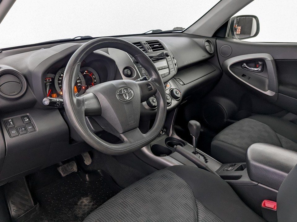 Toyota RAV4 Белый, 2012, 276 552 км