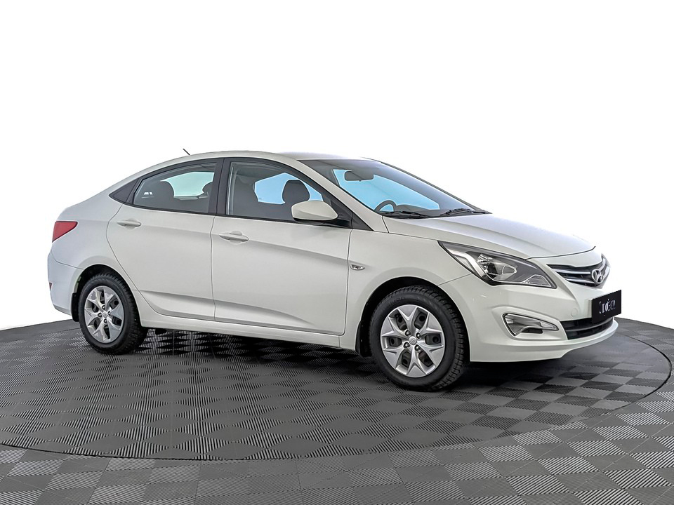 Hyundai Solaris Белый, 2016, 45 688 км