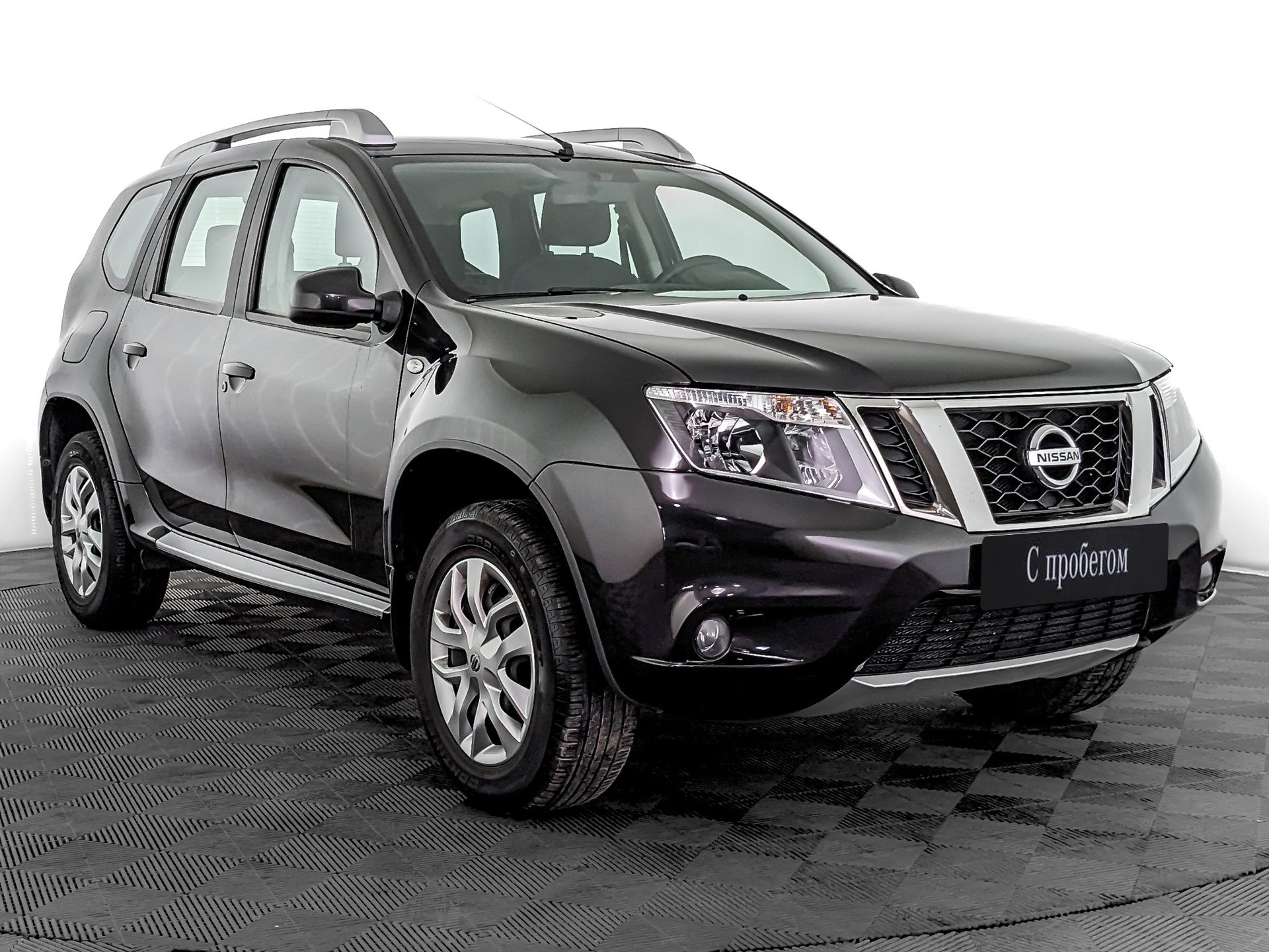 Nissan Terrano черный, 2018, 68 429 км