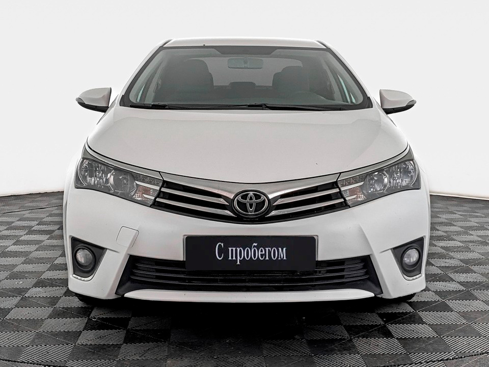 Toyota Corolla Белый, 2013, 221 756 км