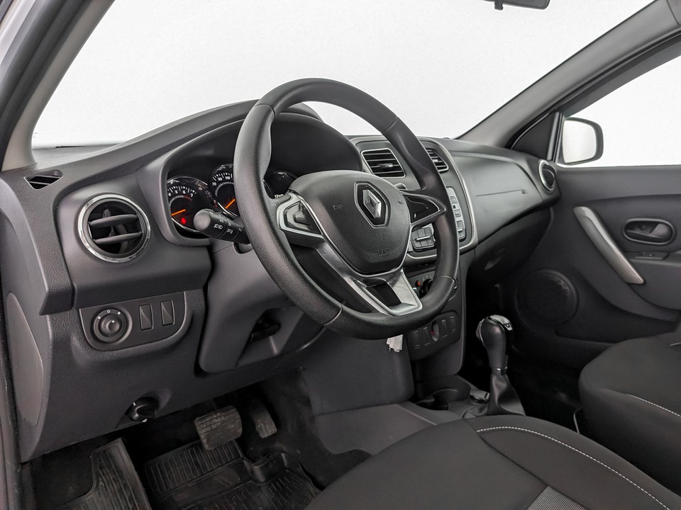 Renault Logan Белый, 2020, 102 241 км