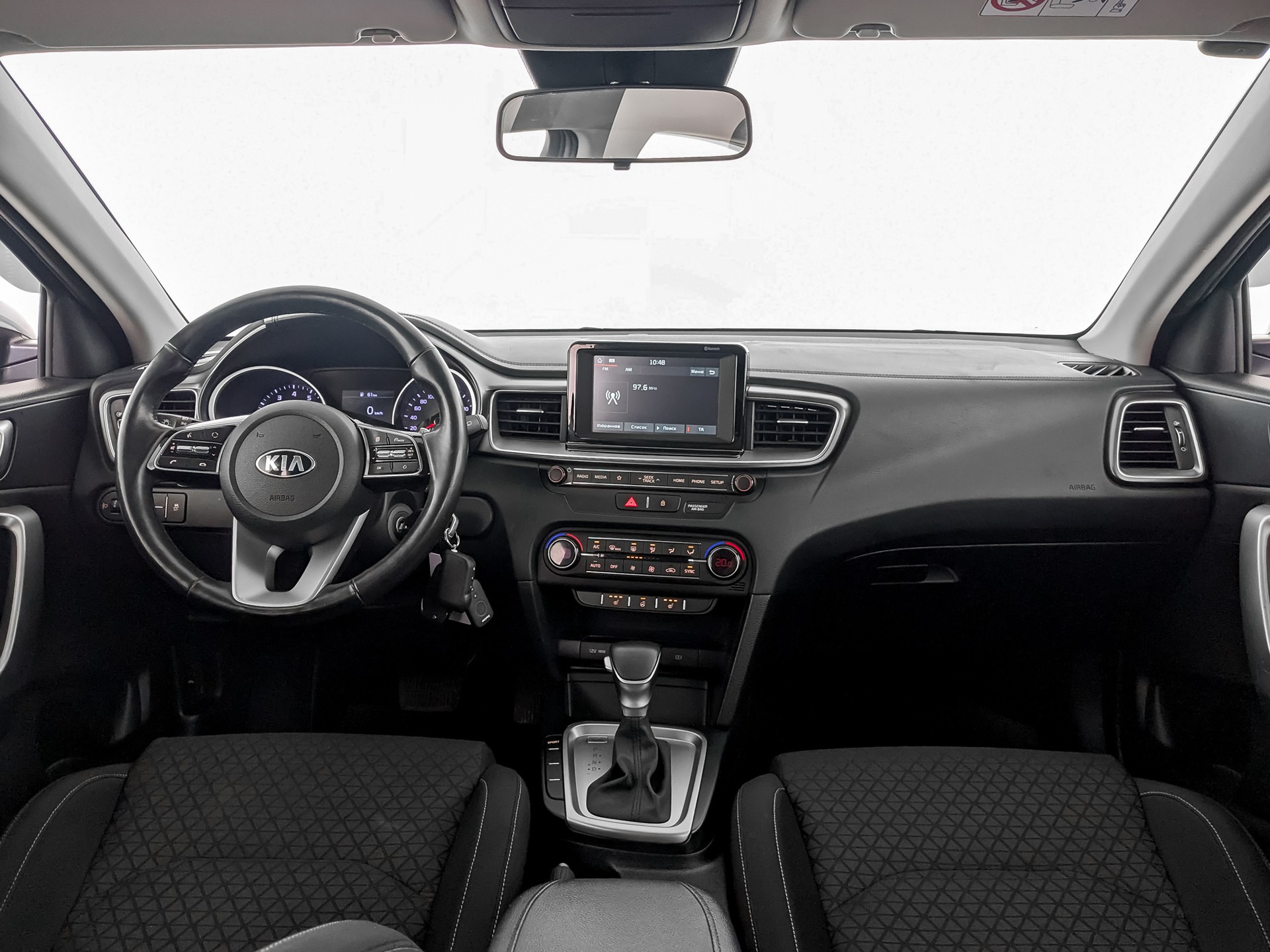 Kia Ceed Серебристый, 2018, 114 771 км