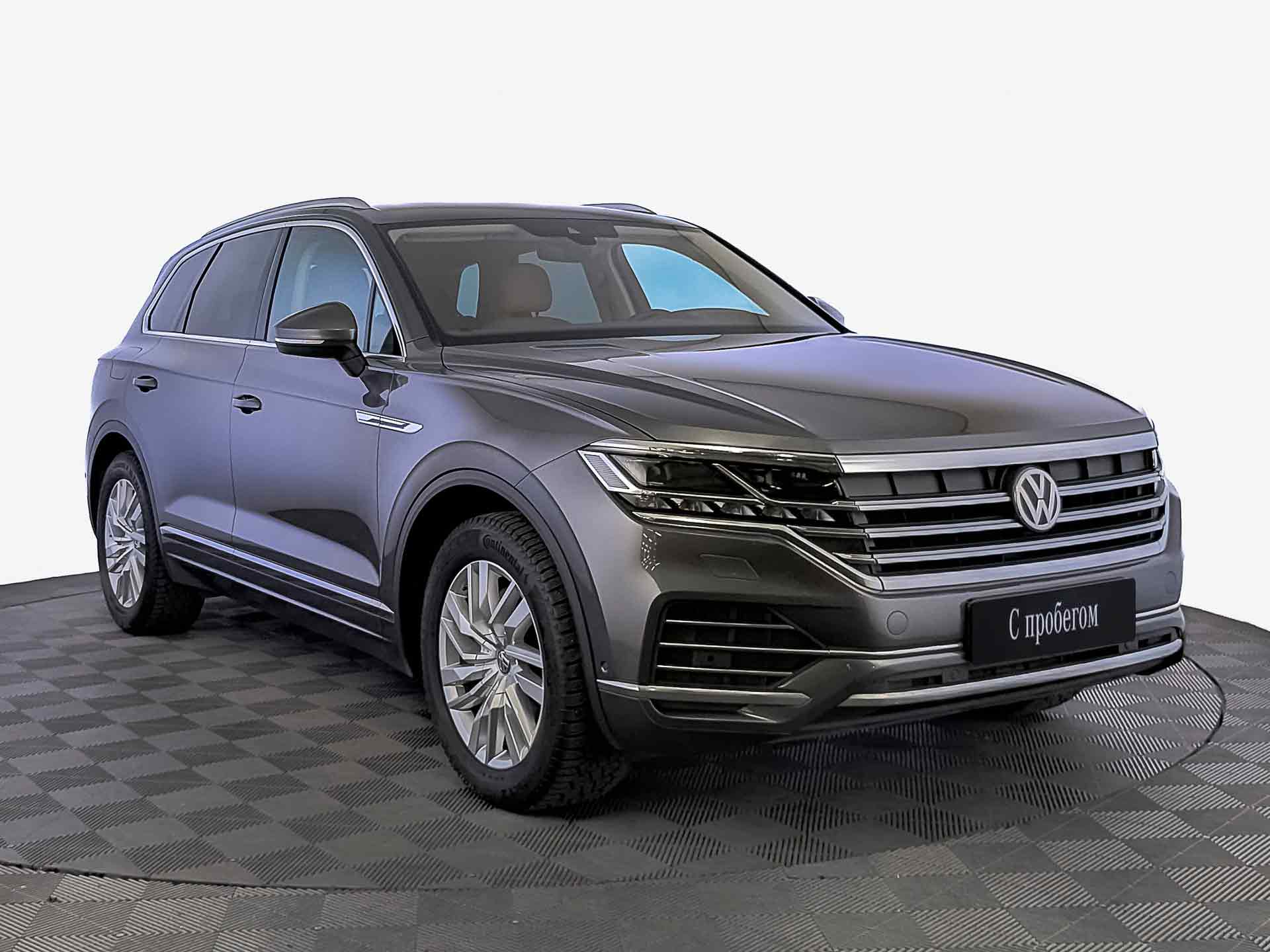 Volkswagen Touareg Серый, 2021, 96 080 км