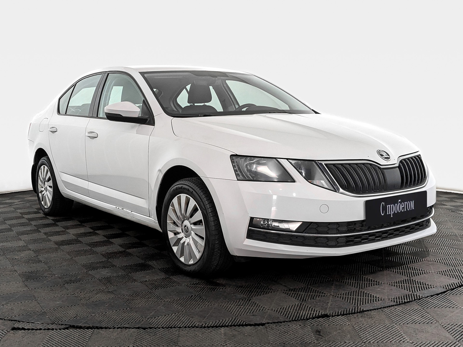 Skoda Octavia Белый, 2019, 98 863 км