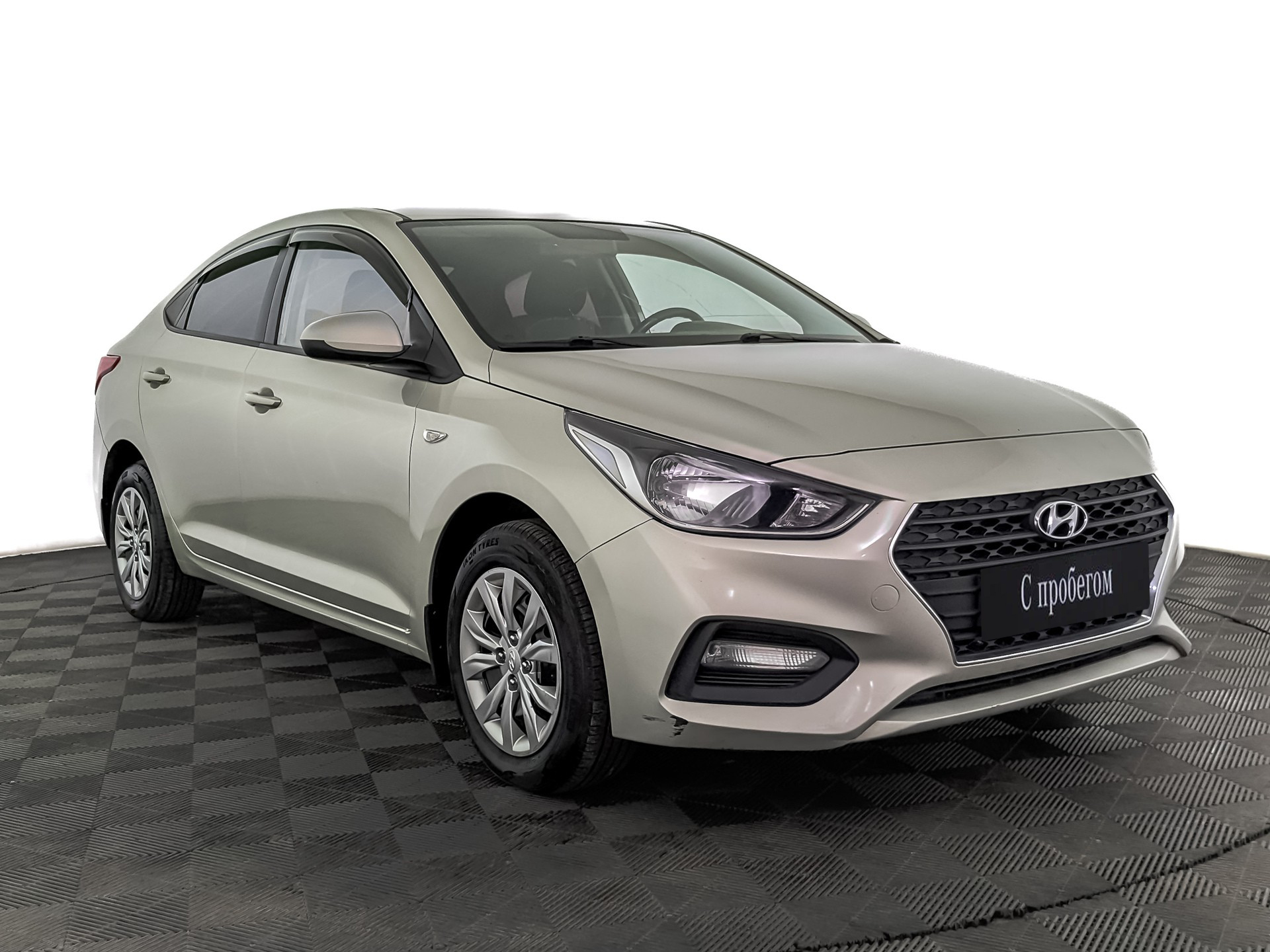 Hyundai Solaris Бежевый, 2018, 114 882 км