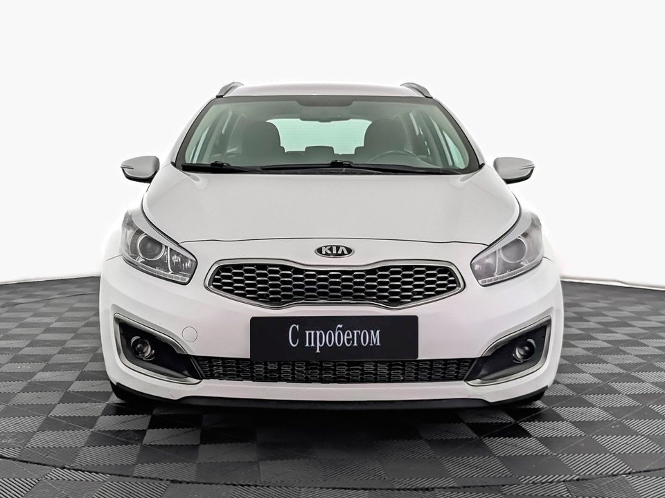 Kia Ceed Белый, 2018, 94 947 км