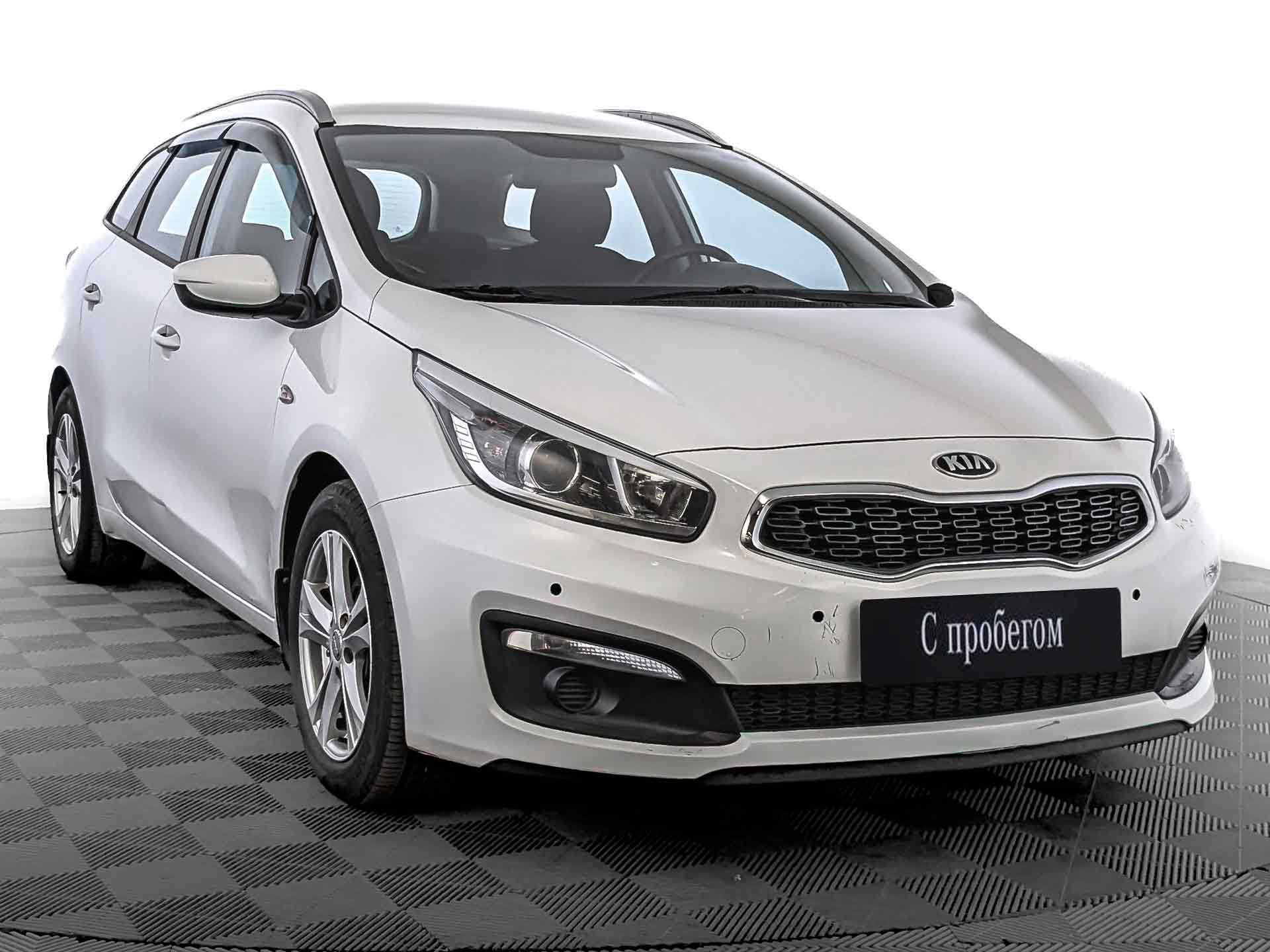 Kia Ceed Белый, 2017, 94 663 км