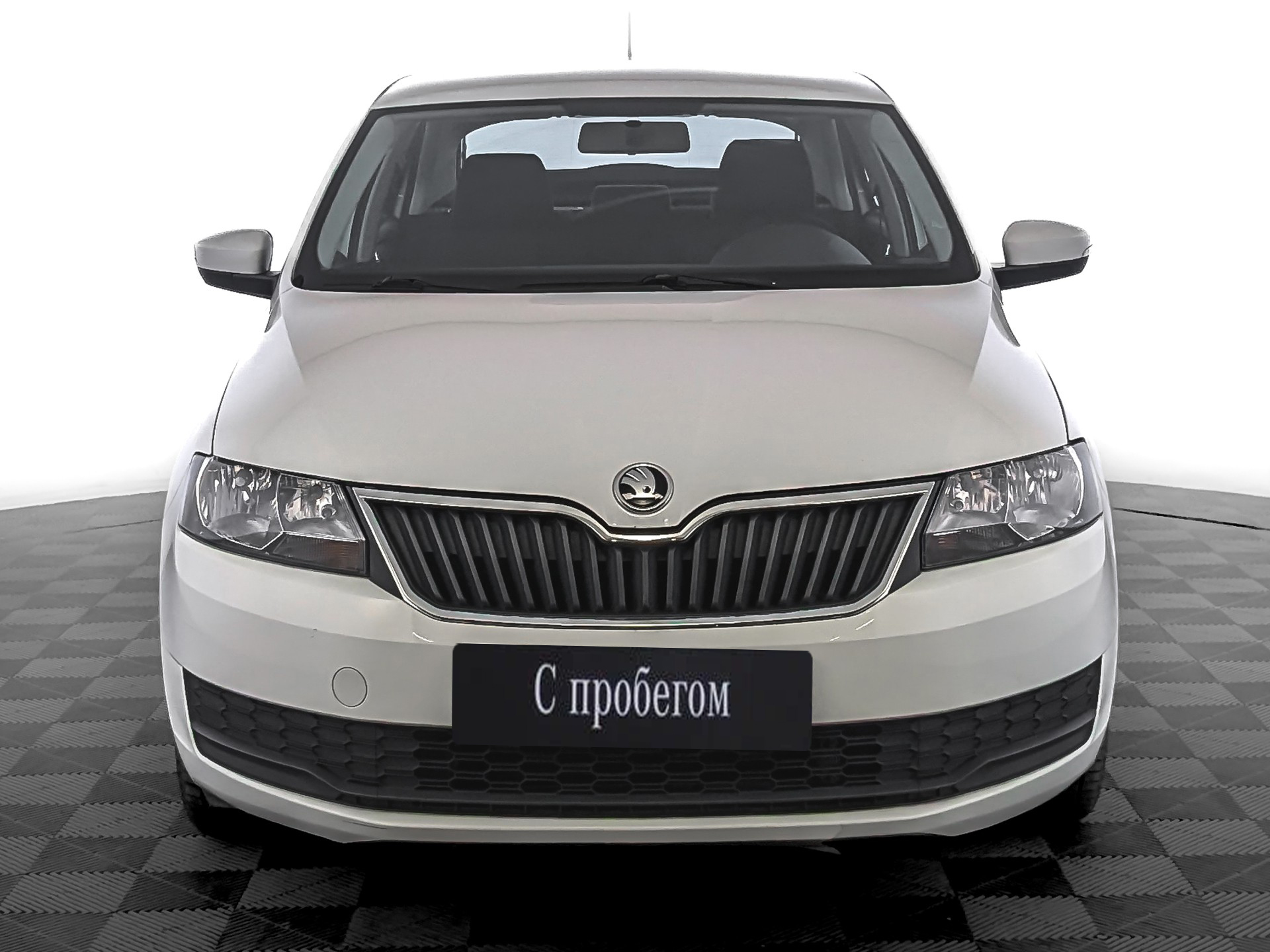 Skoda Rapid Белый, 2019, 83 526 км