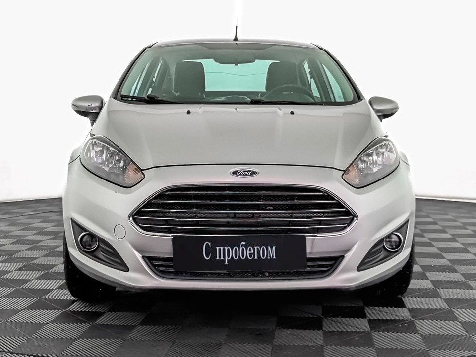 Ford Fiesta серый, 2016, 158 734 км