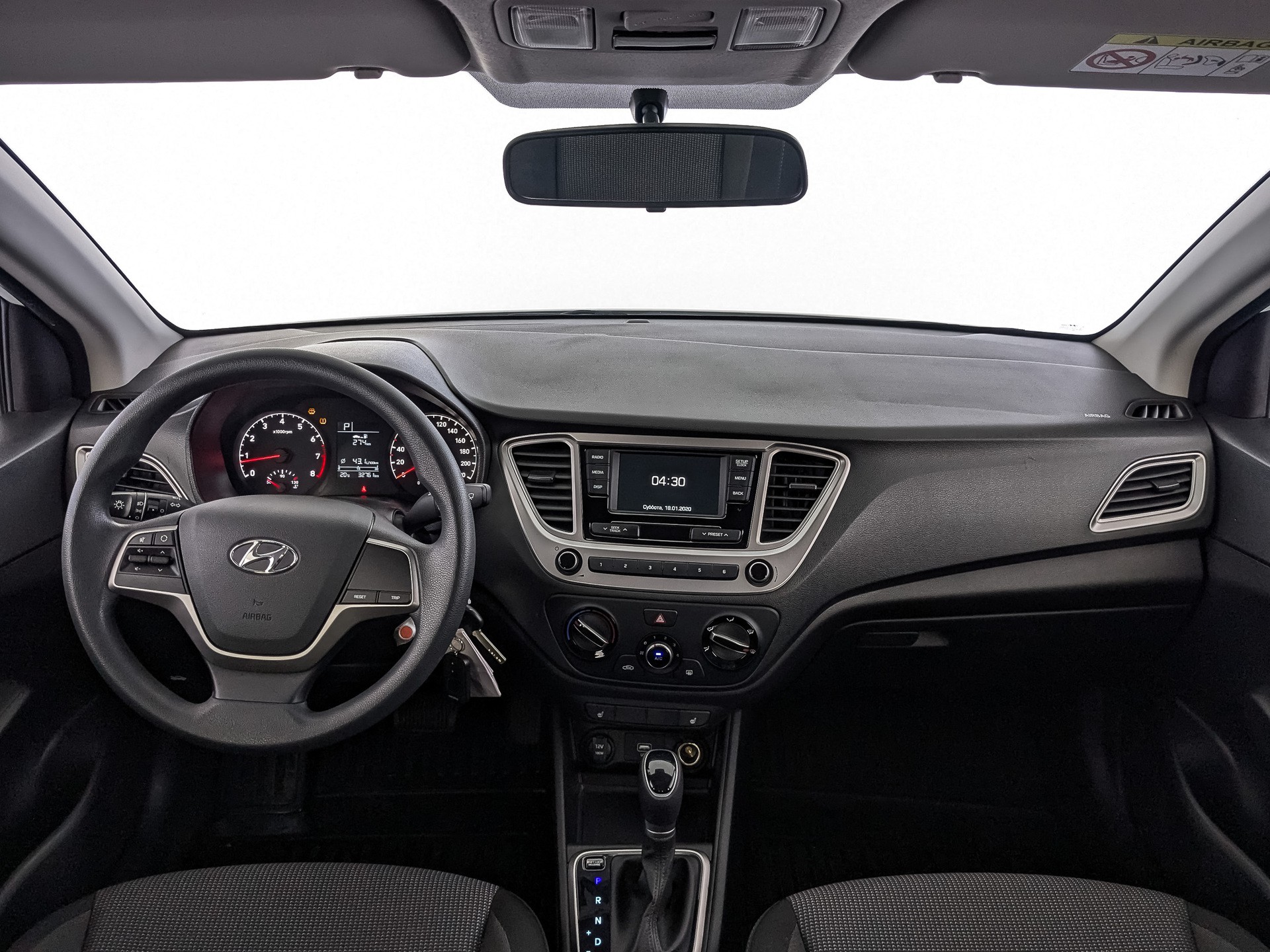 Hyundai Solaris Белый, 2019, 32 759 км