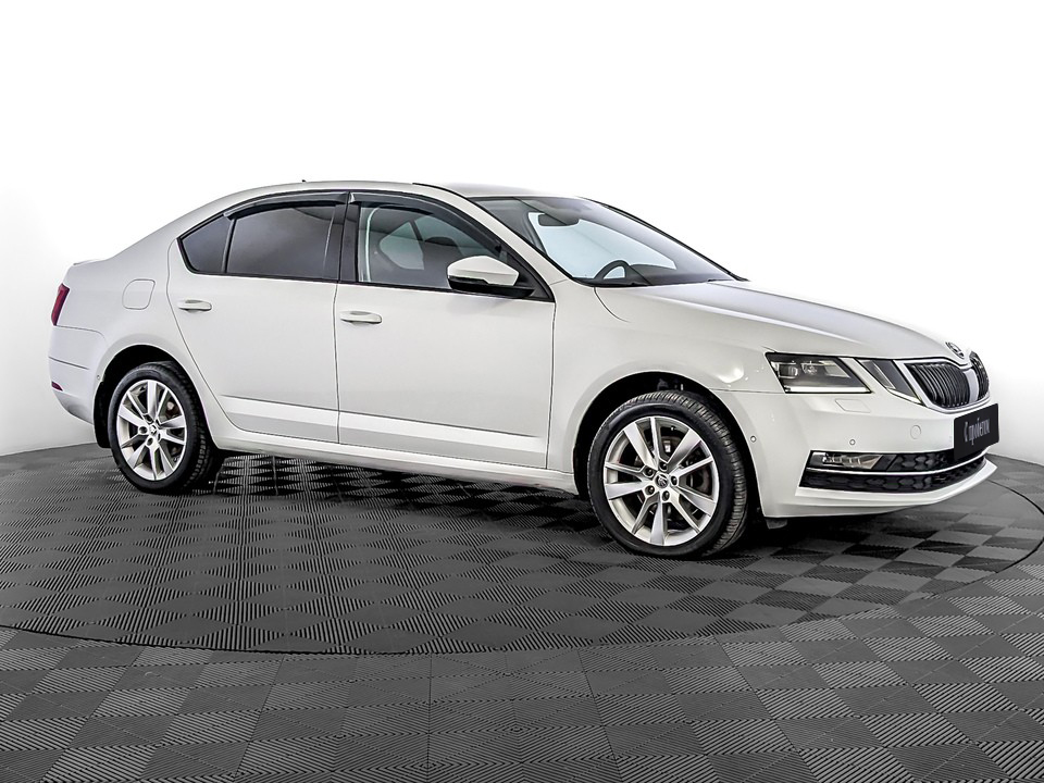 Skoda Octavia Белый, 2018, 89 242 км