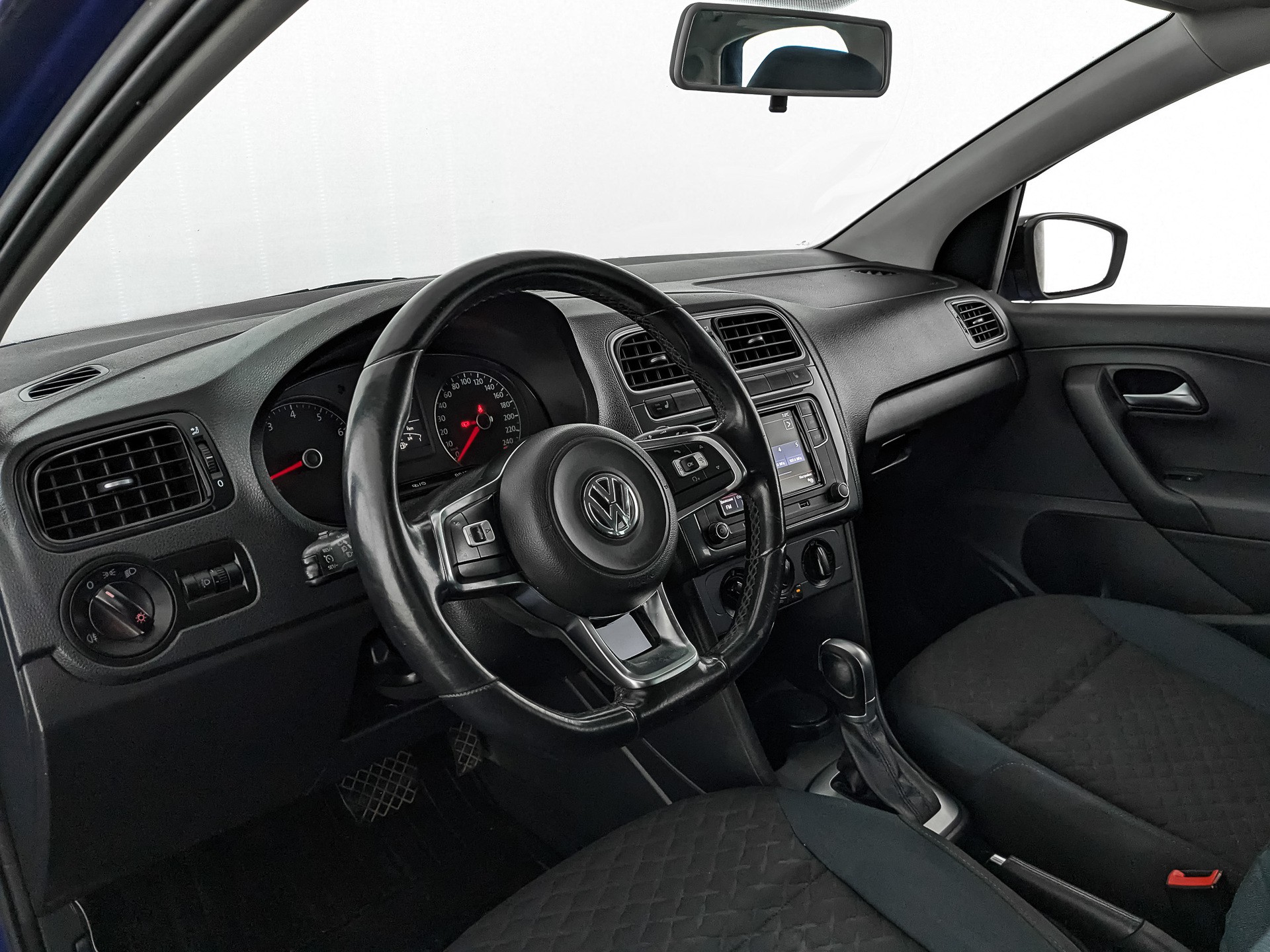 Volkswagen Polo Синий, 2019, 150 458 км