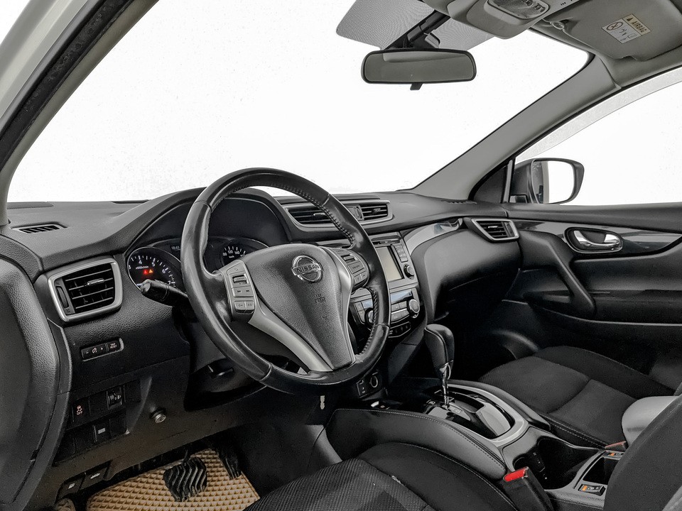 Nissan Qashqai Белый, 2018, 121 769 км