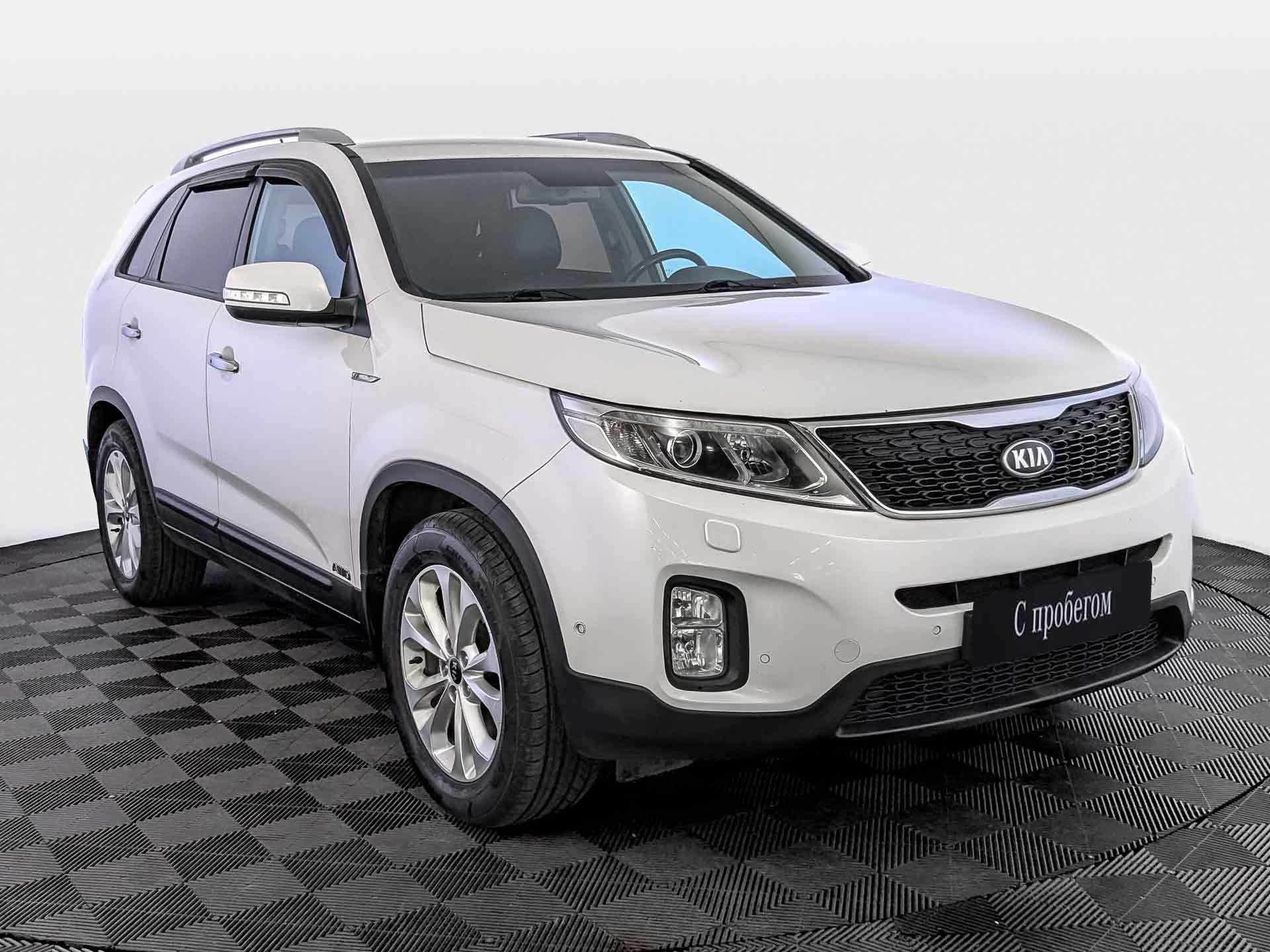 Kia Sorento Белый, 2017, 120 653 км