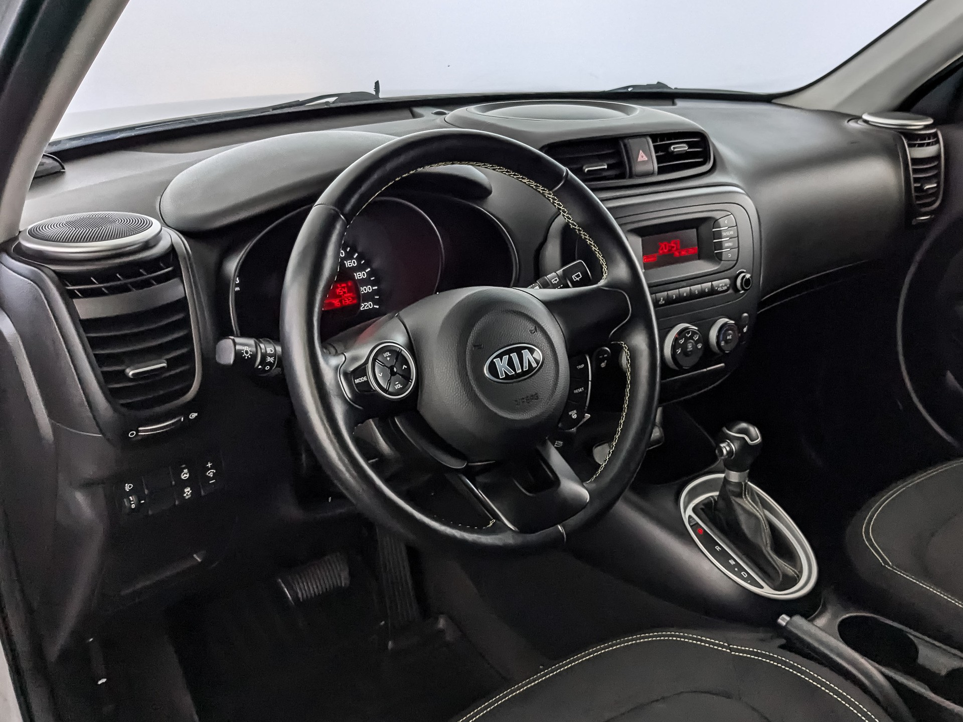 Kia Soul Серебристый, 2015, 76 127 км