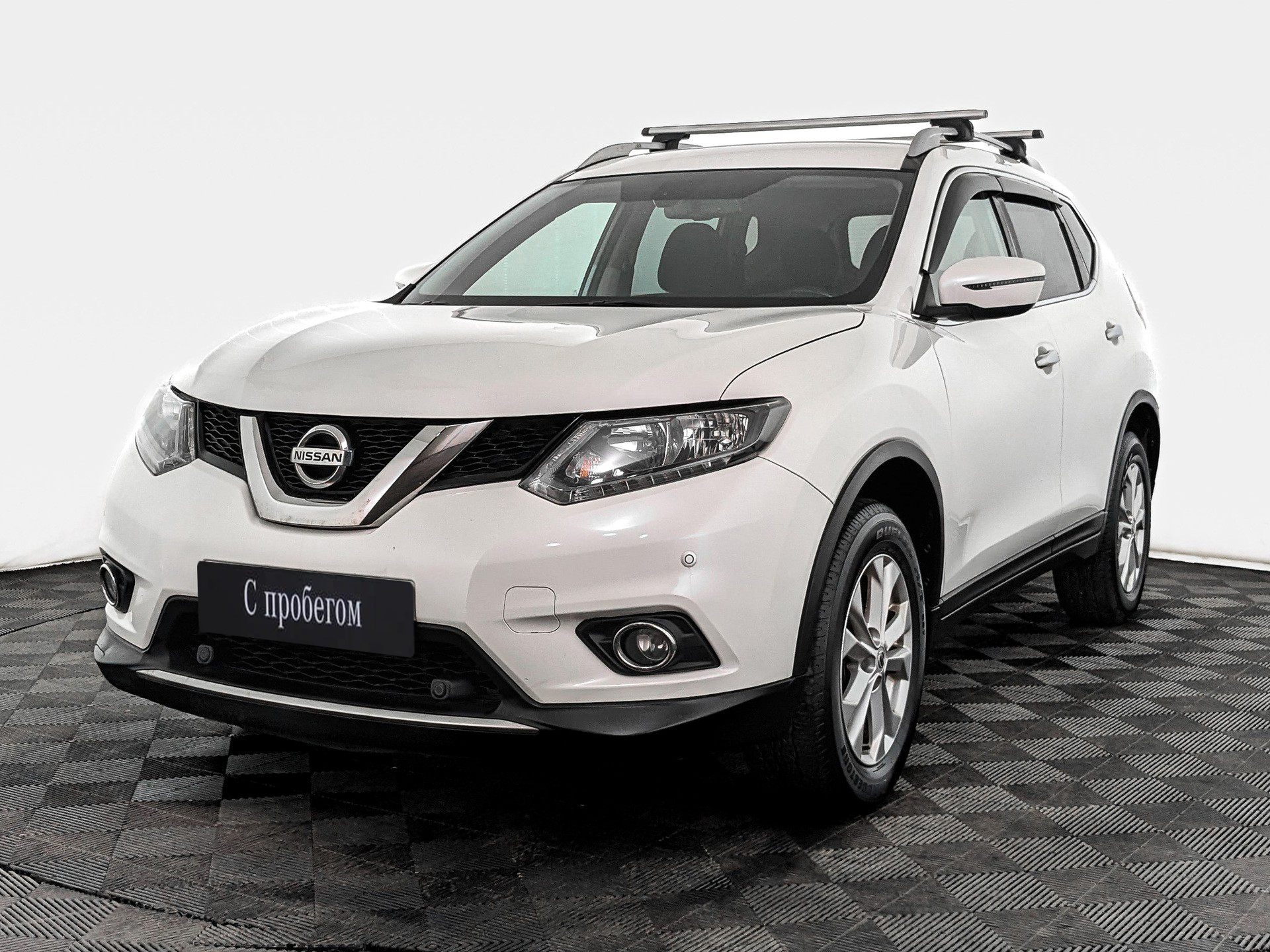 Nissan X-Trail белый, 2018, 138 008 км