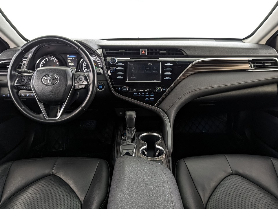 Toyota Camry Черный, 2018, 139 931 км