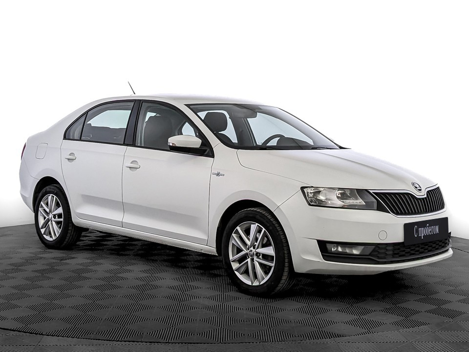 Skoda Rapid Белый, 2019, 121 558 км