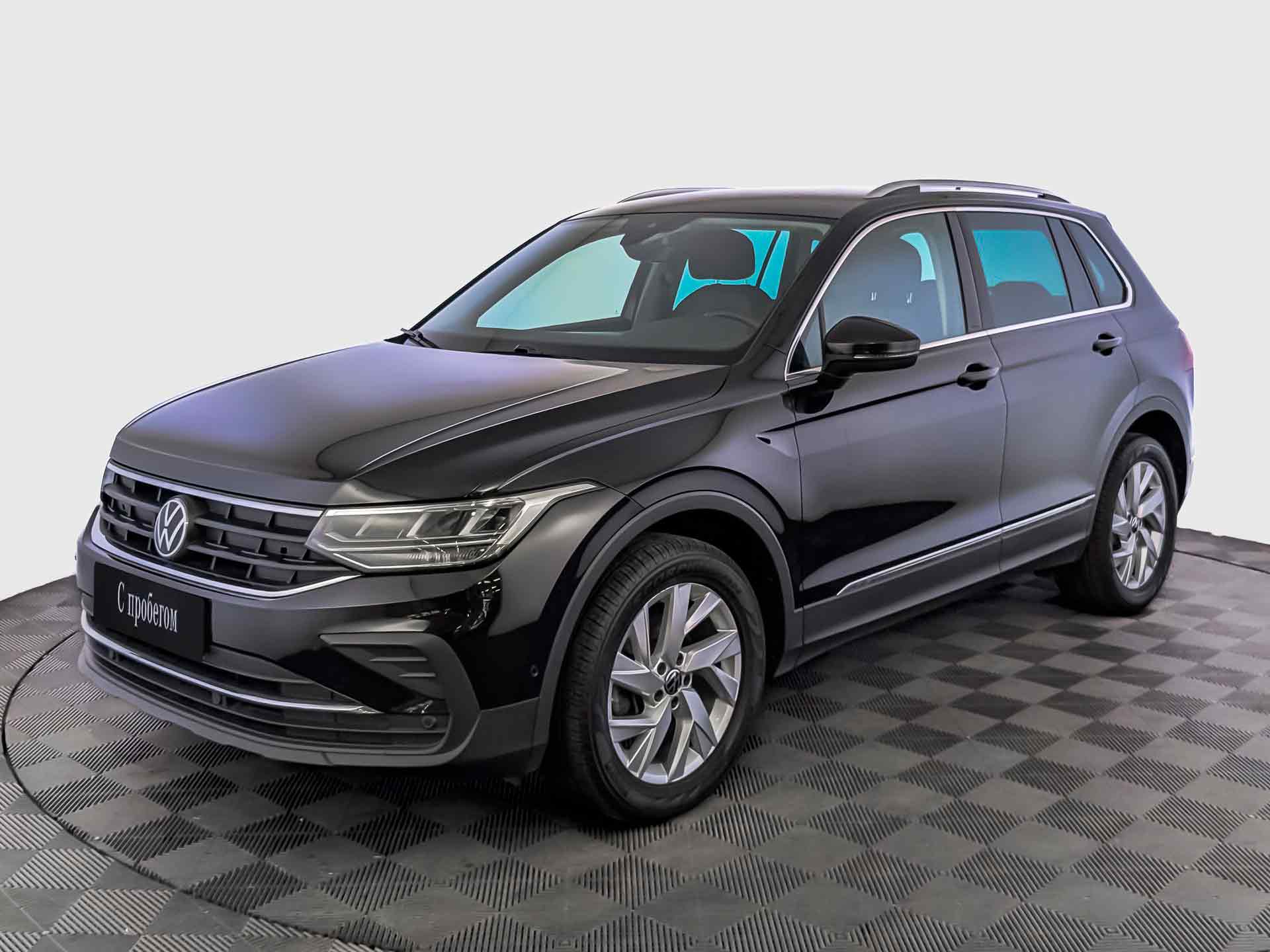 Volkswagen Tiguan Черный, 2021, 79 000 км