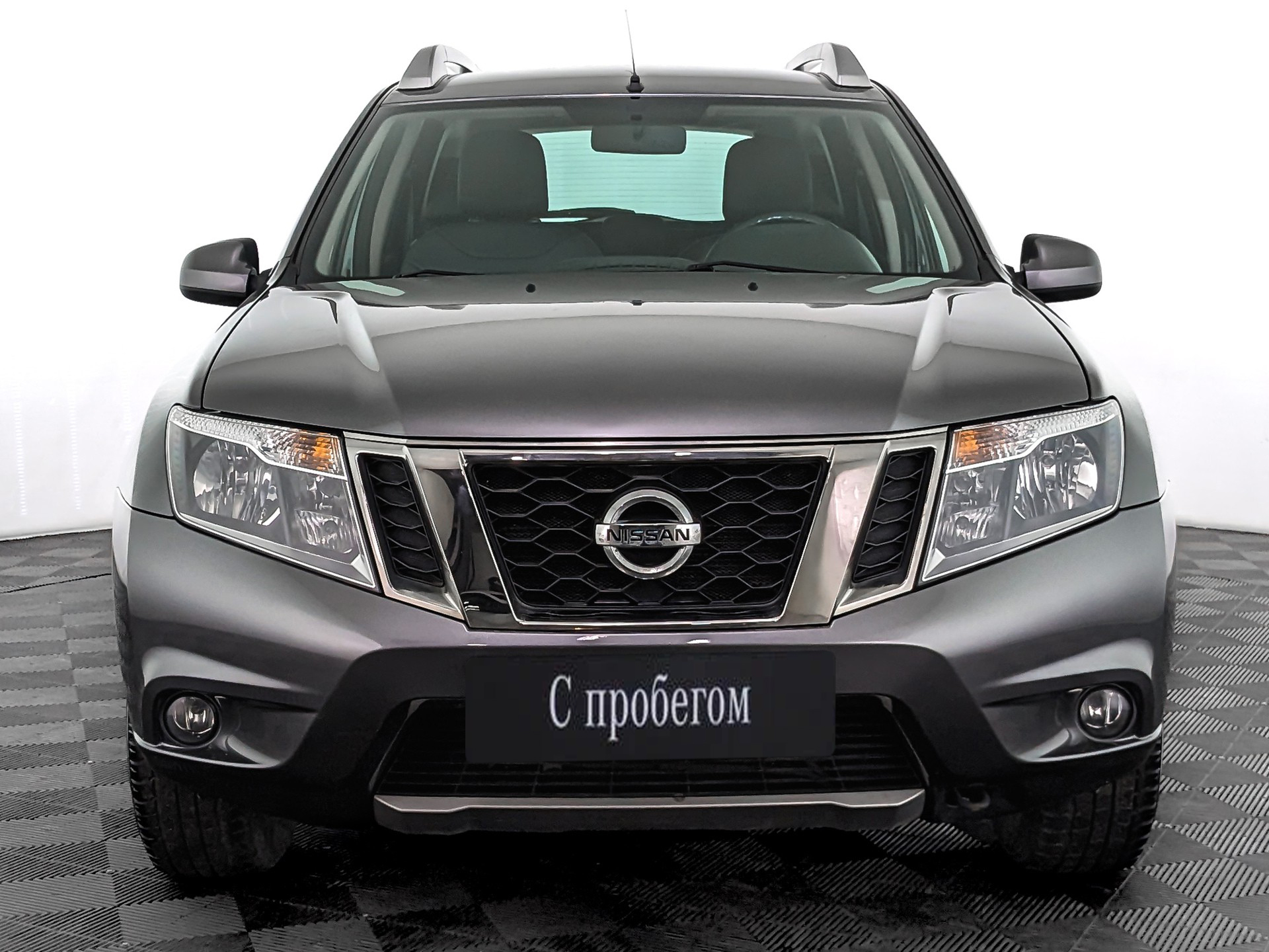 Nissan Terrano Серый, 2015, 88 430 км