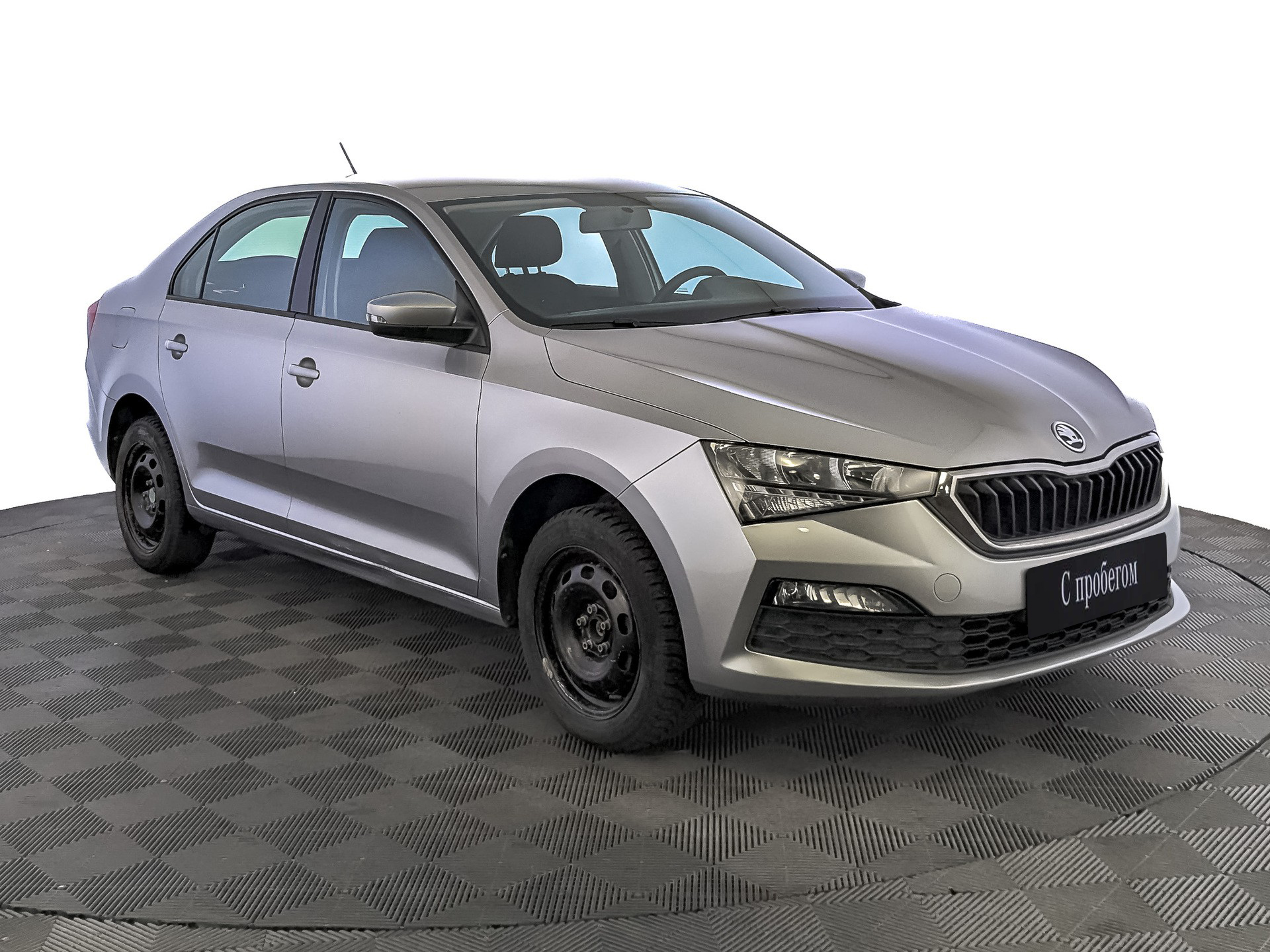 Skoda Rapid Серебристый, 2020, 72 136 км