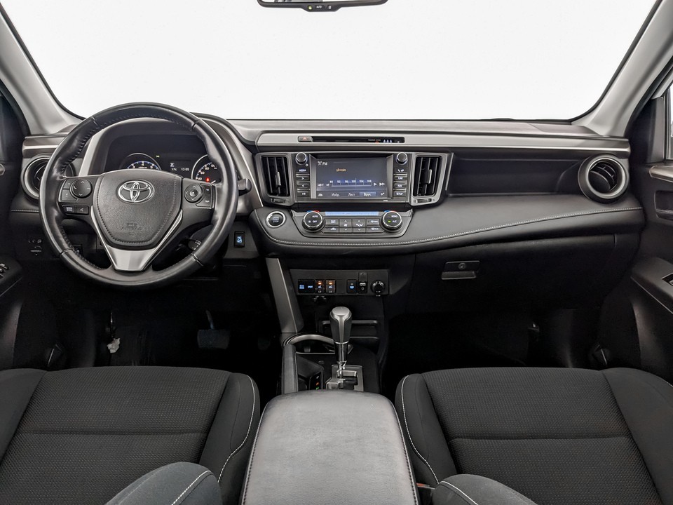 Toyota RAV4 Белый, 2019, 139 115 км