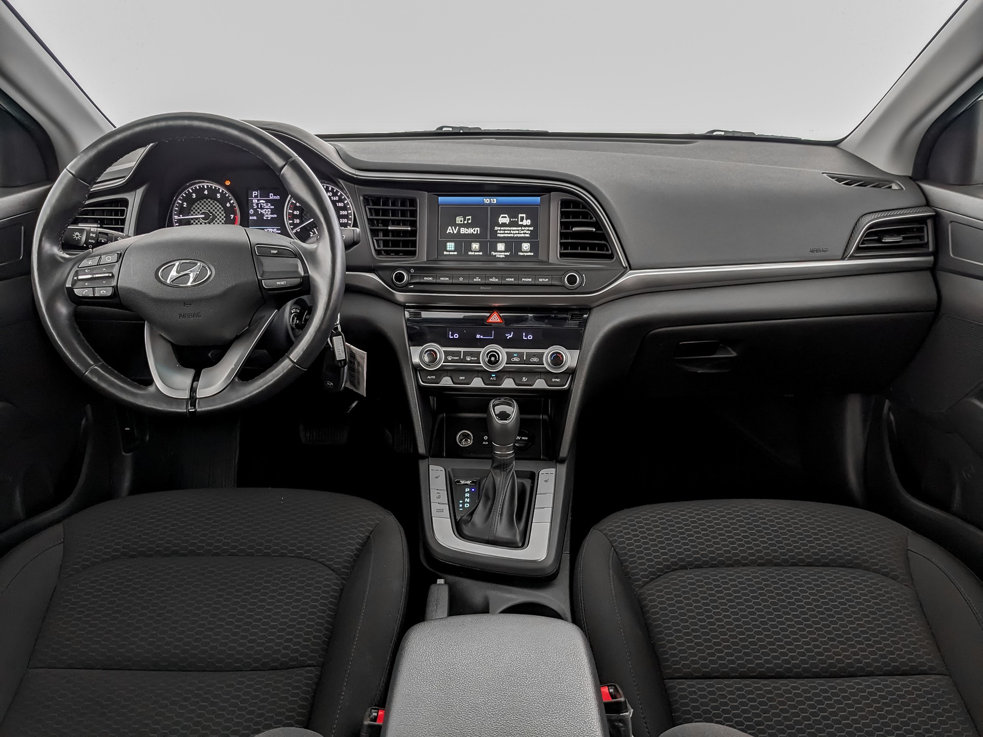 Hyundai Elantra Белый, 2020, 71 482 км