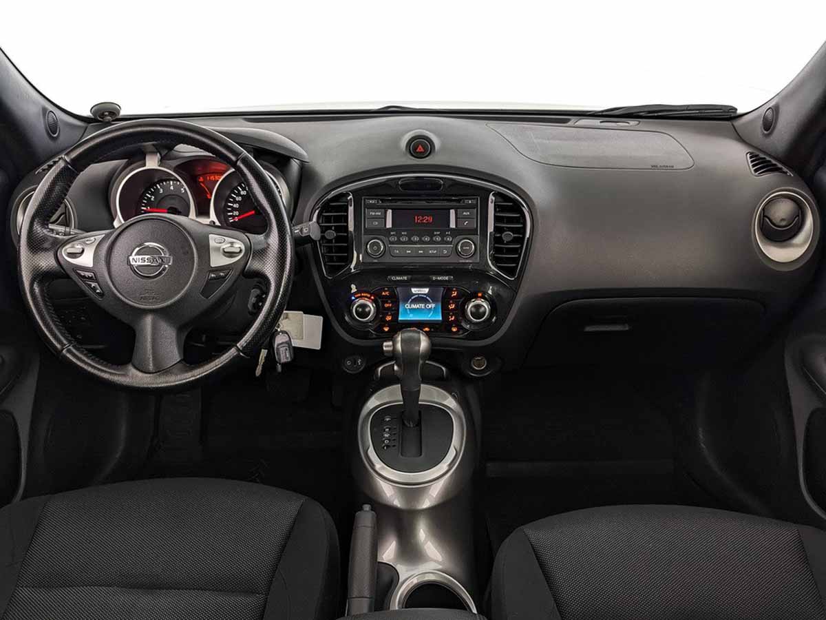 Nissan Juke Белый, 2012, 115 306 км