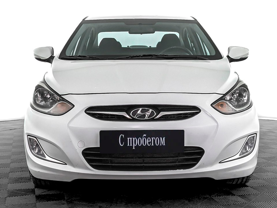 Hyundai Solaris Белый, 2013, 119 665 км