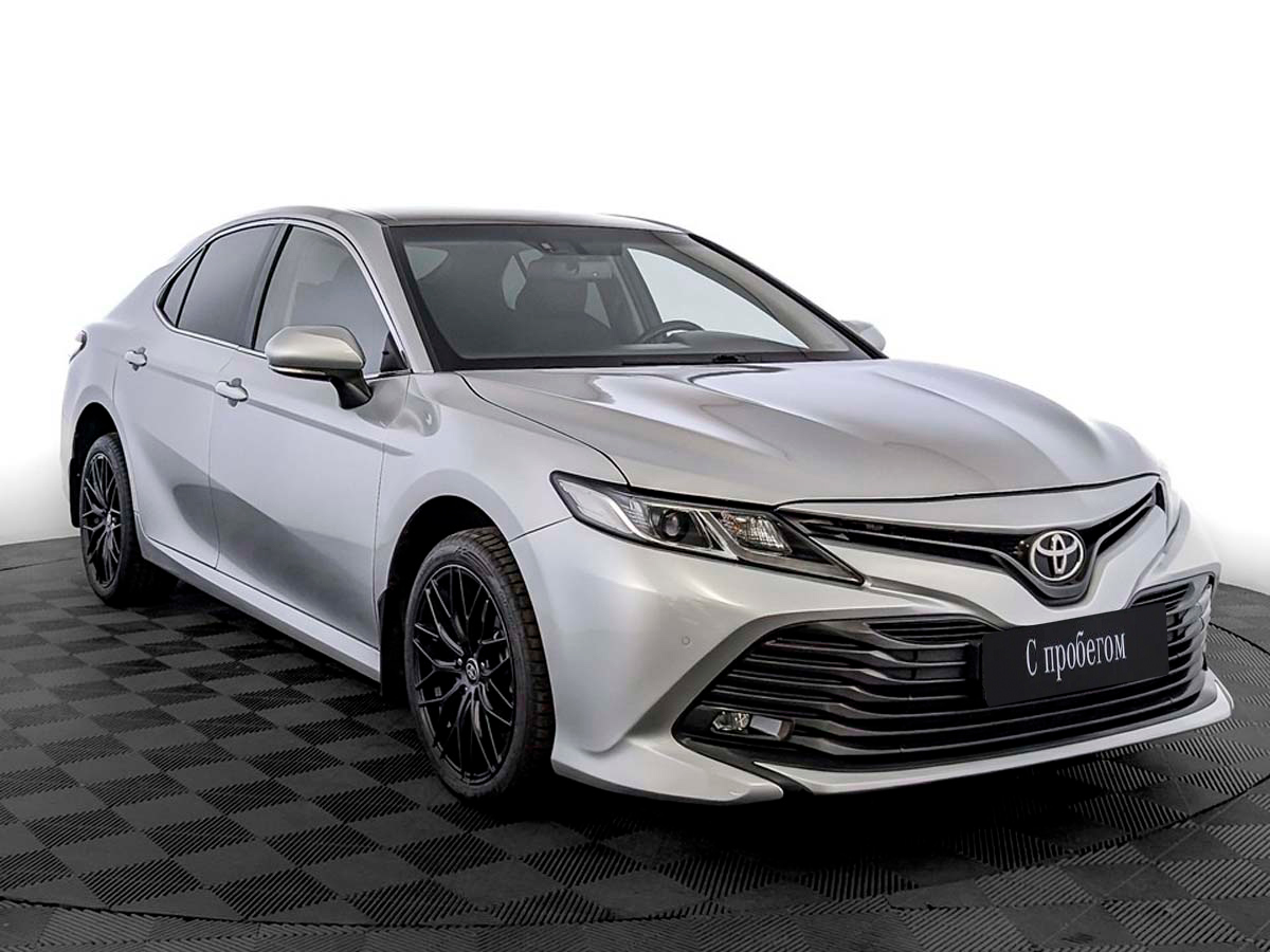 Toyota Camry Серебряный, 2018, 126 427 км