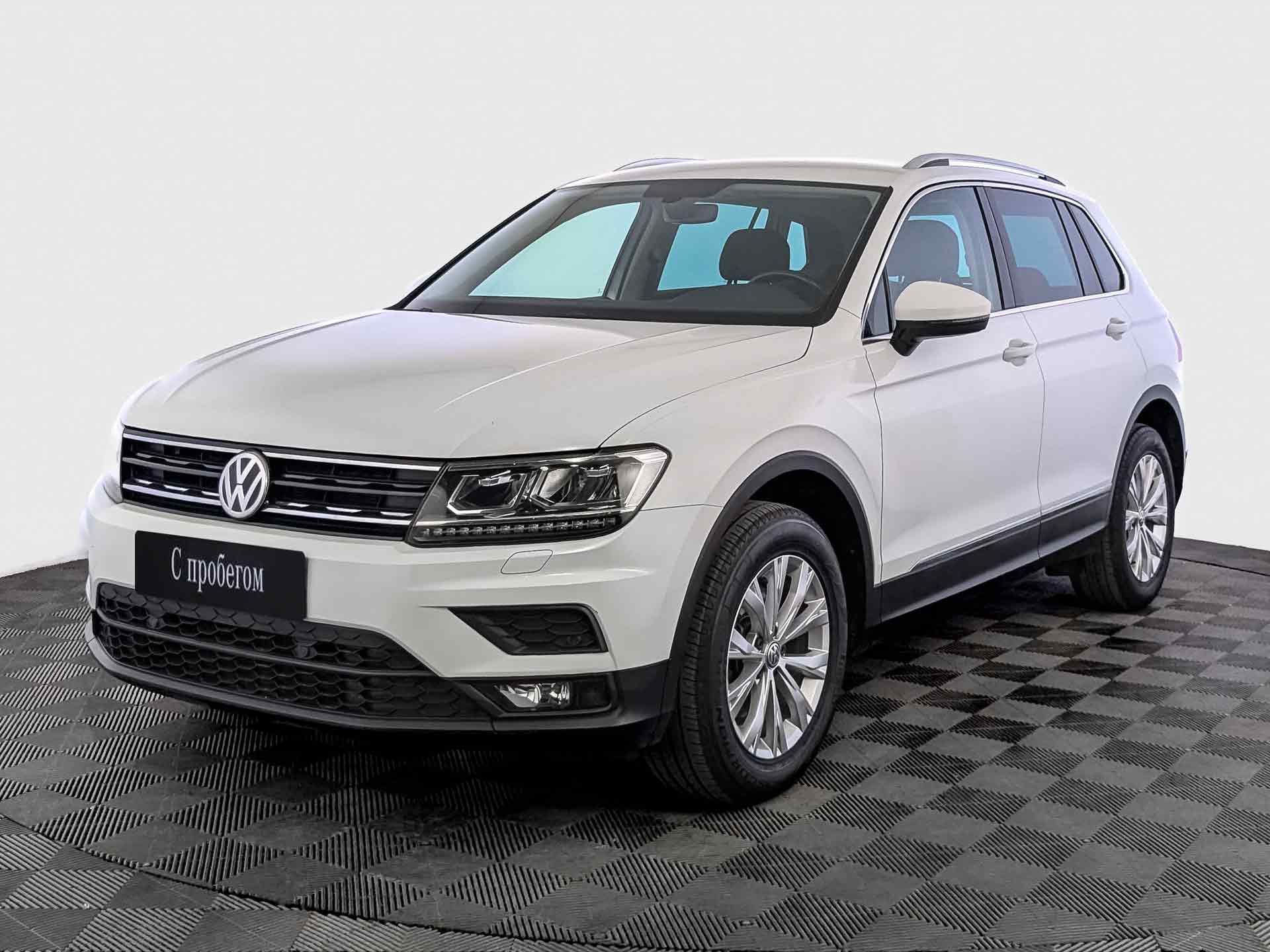 Volkswagen Tiguan Белый, 2018, 99 038 км