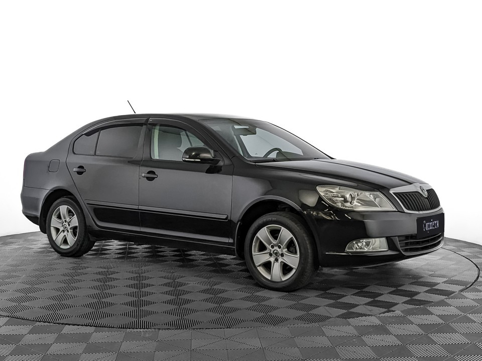 Skoda Octavia Черный, 2011, 174 189 км