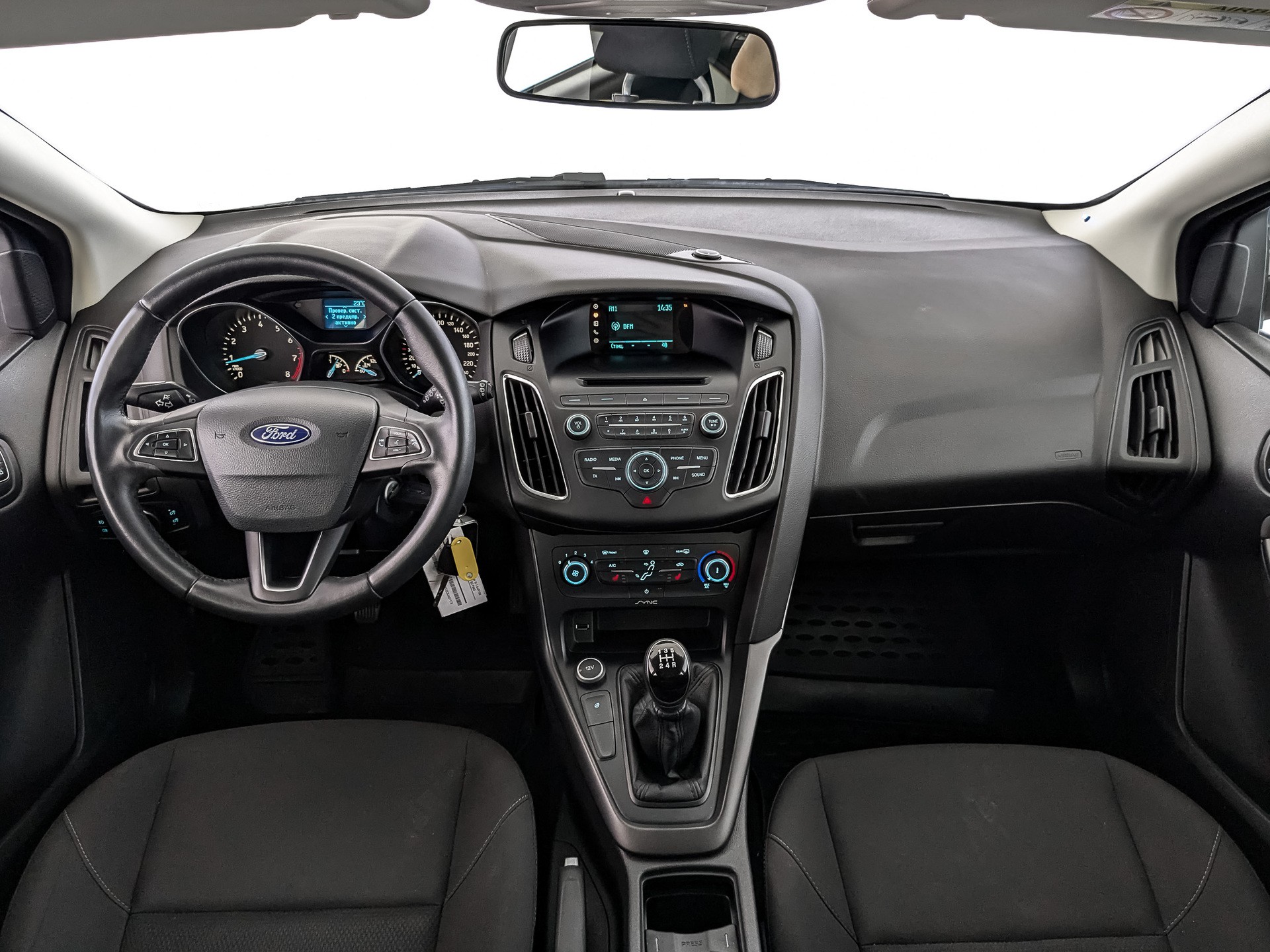 Ford Focus белый, 2018, 58 383 км